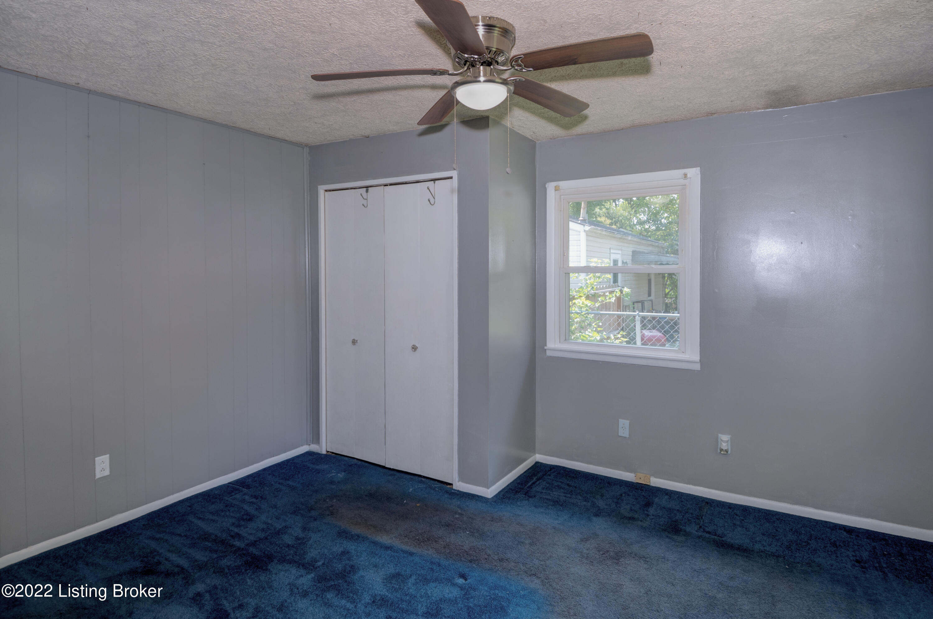 2405 Elmore St Property Photo 16
