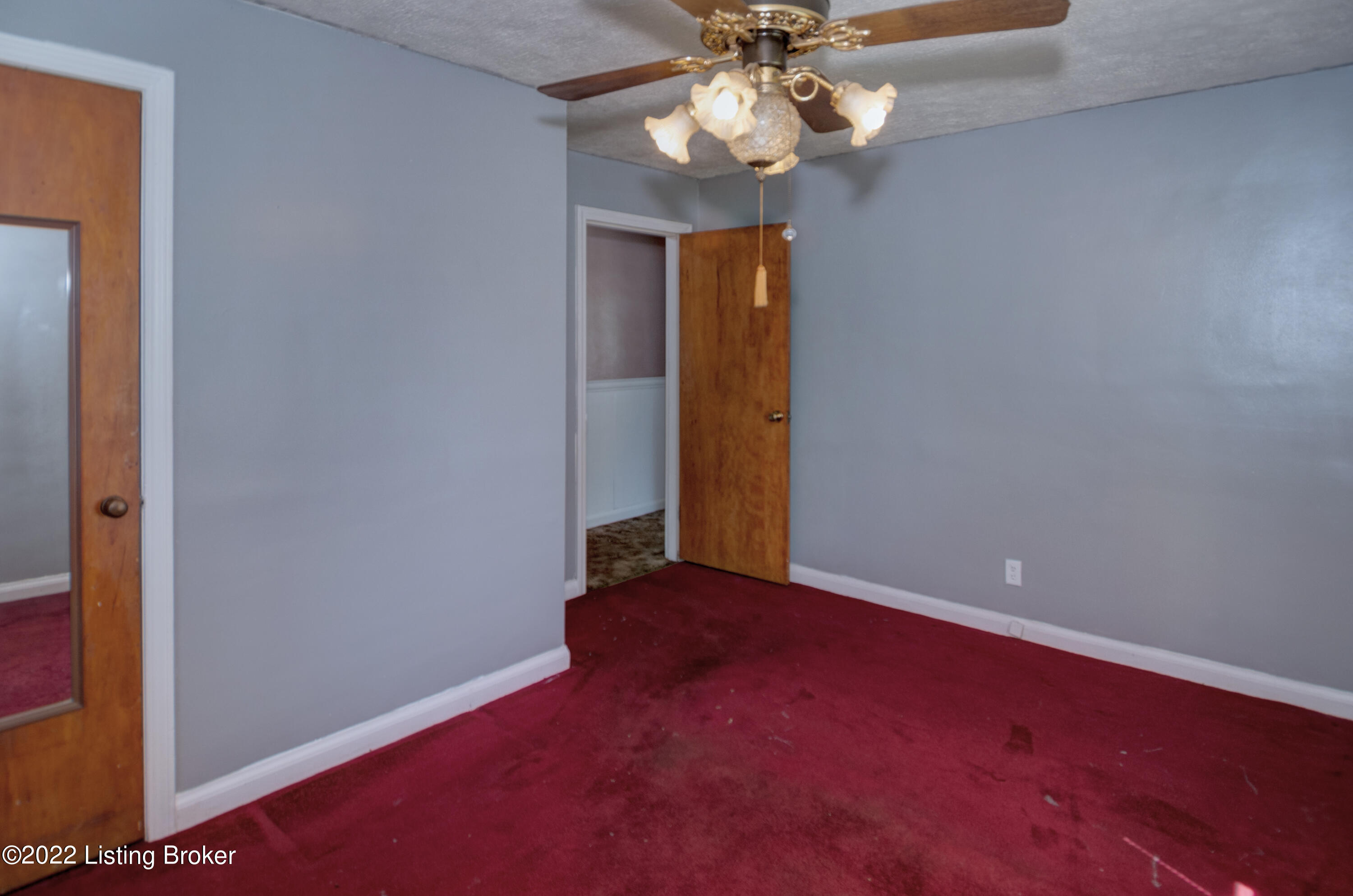 2405 Elmore St Property Photo 19