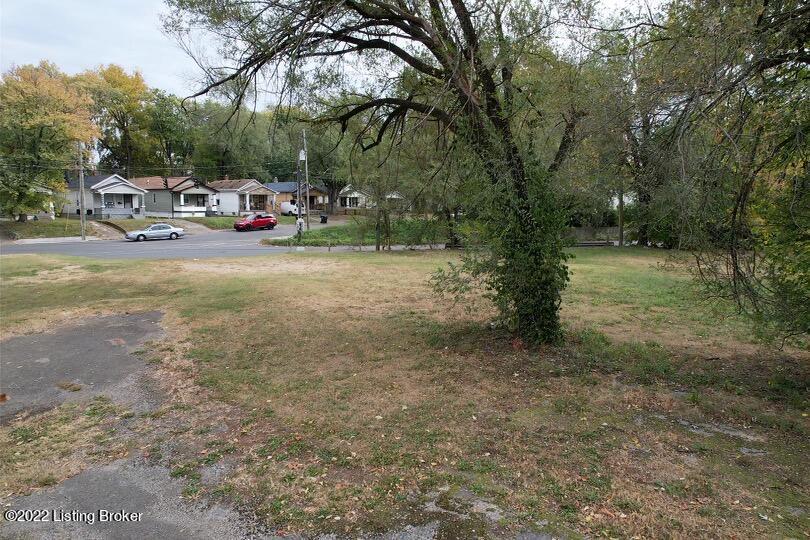 1504 Catalpa St Property Photo 3