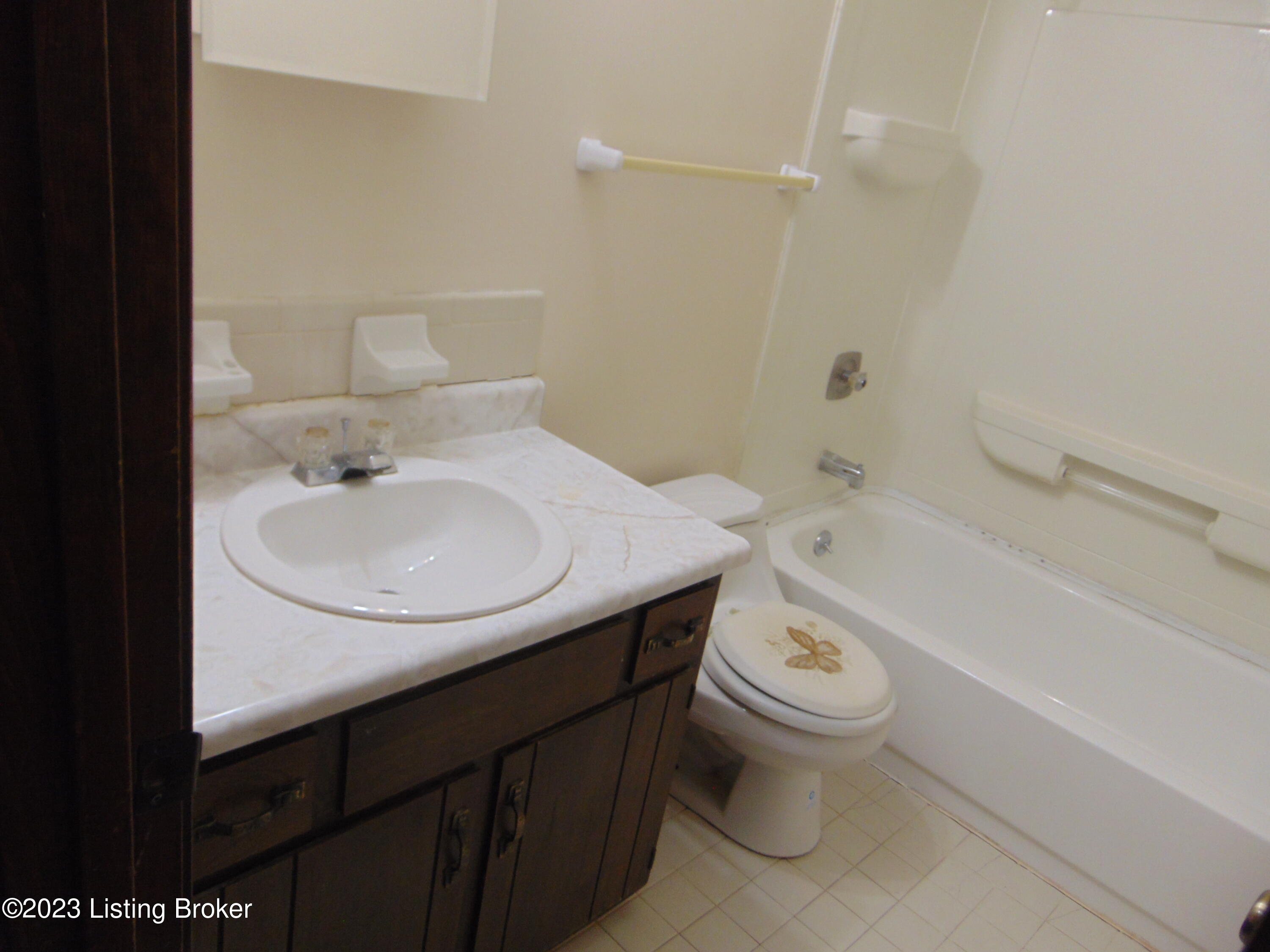 206 Eagle Pass Property Photo 14