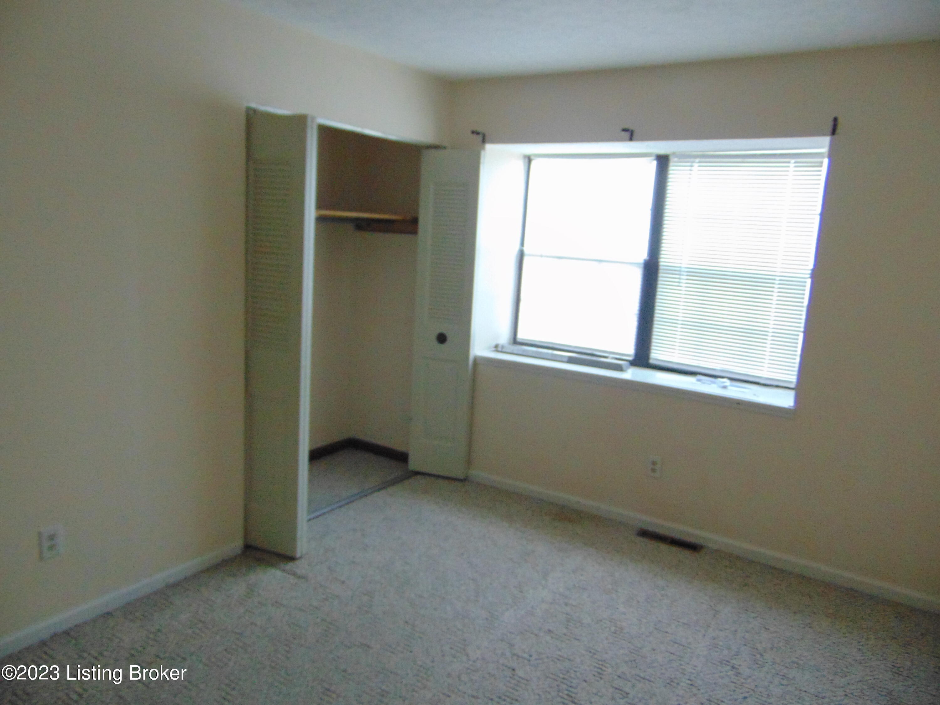 206 Eagle Pass Property Photo 17