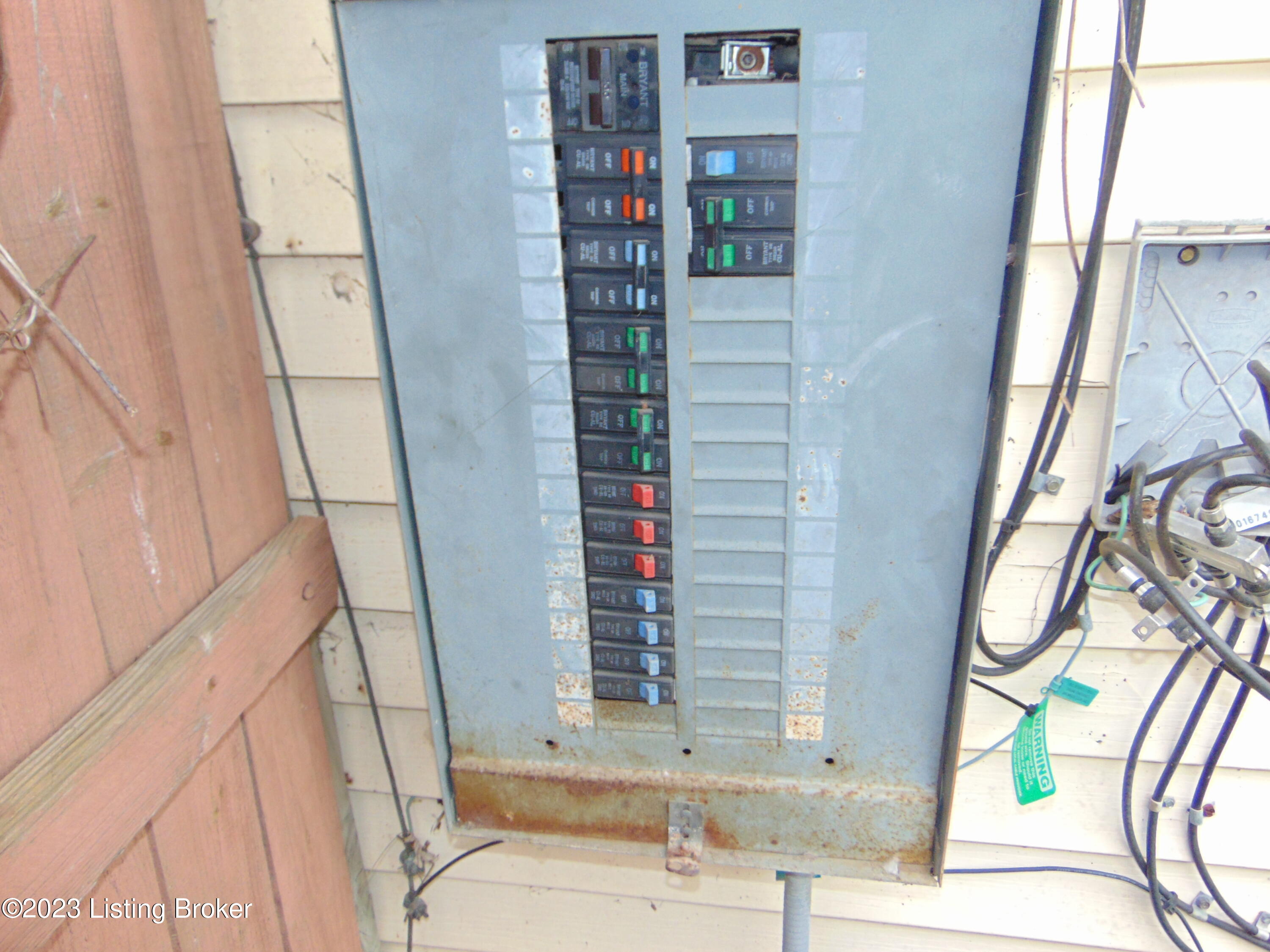 206 Eagle Pass Property Photo 35