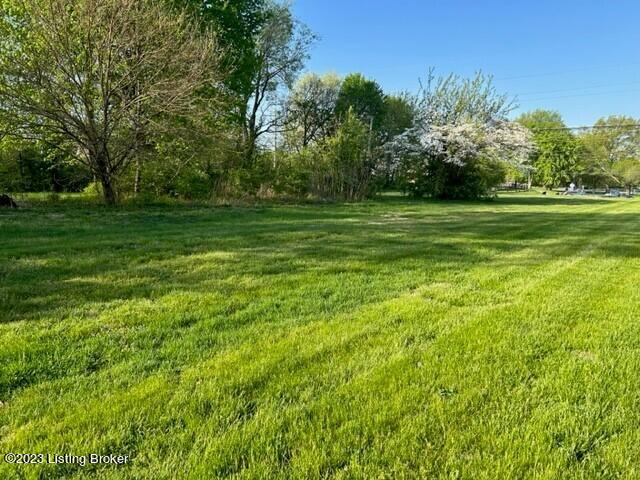 8801 Preston Hwy Property Photo 2