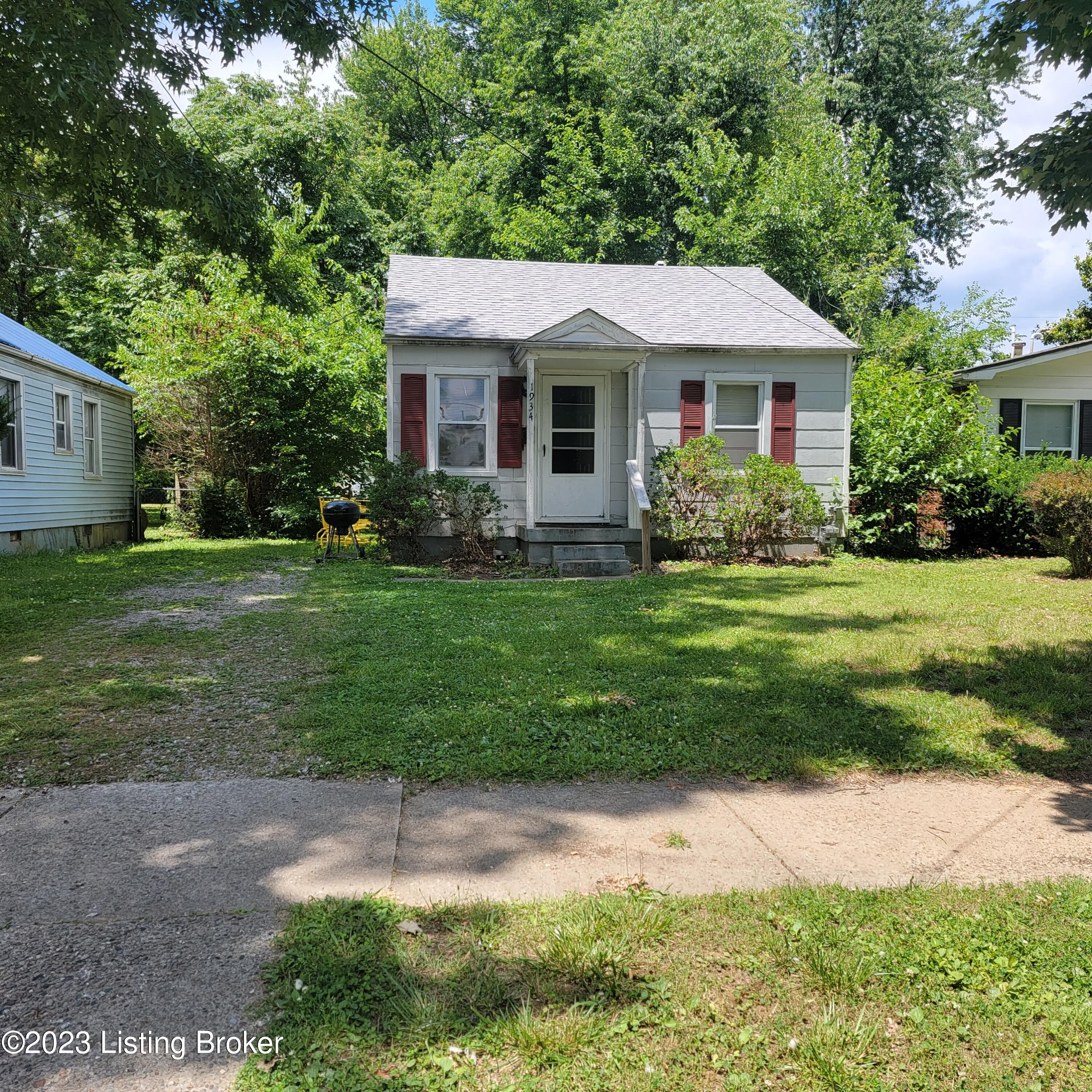 1934 S 28th St Property Photo 1