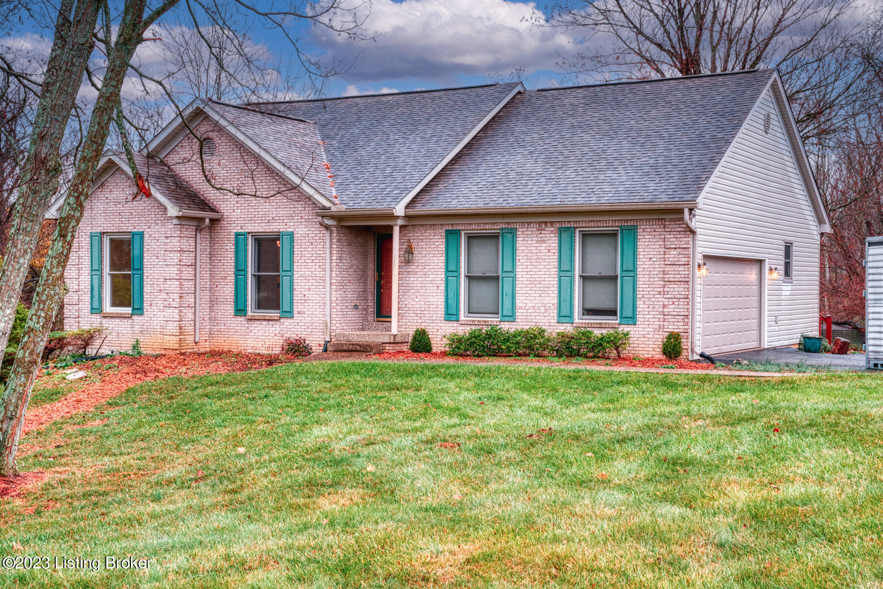 2408 Eastwood Cir Property Photo 1