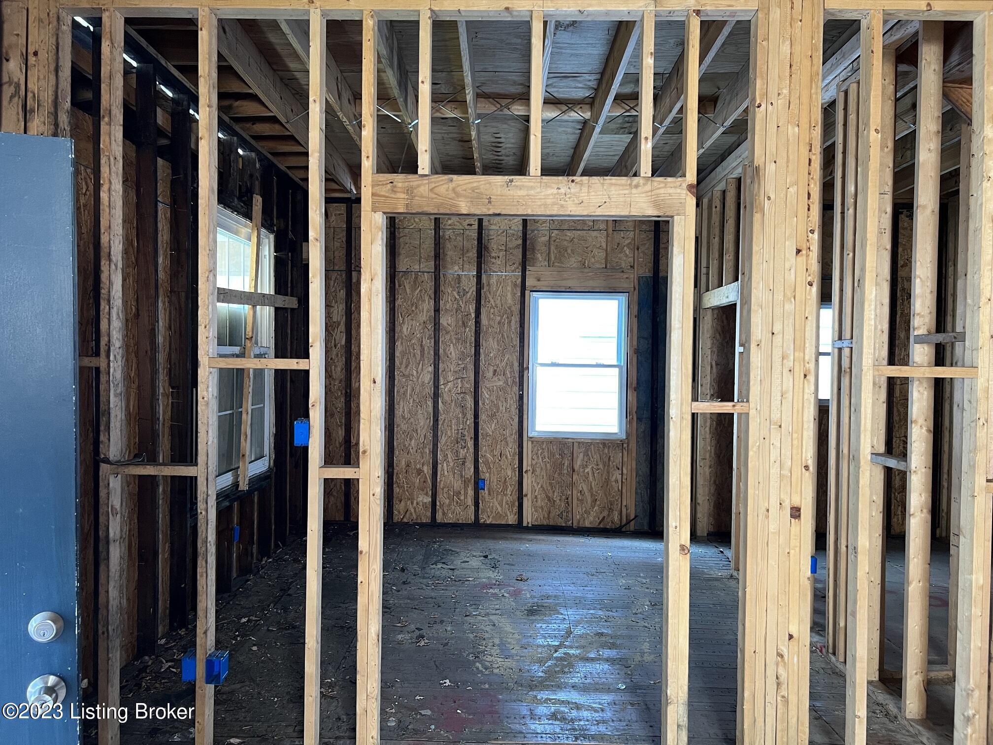 2203 Date St Property Photo 7