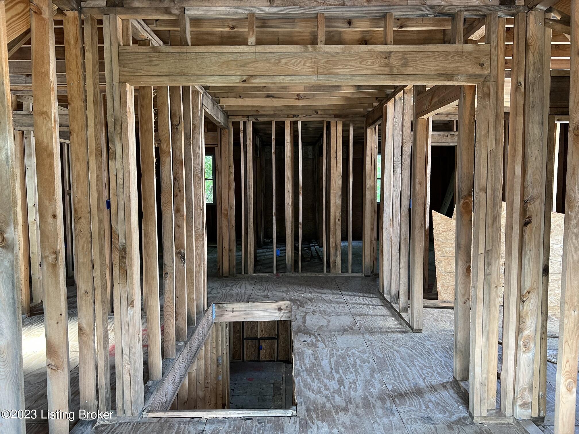 2203 Date St Property Photo 8