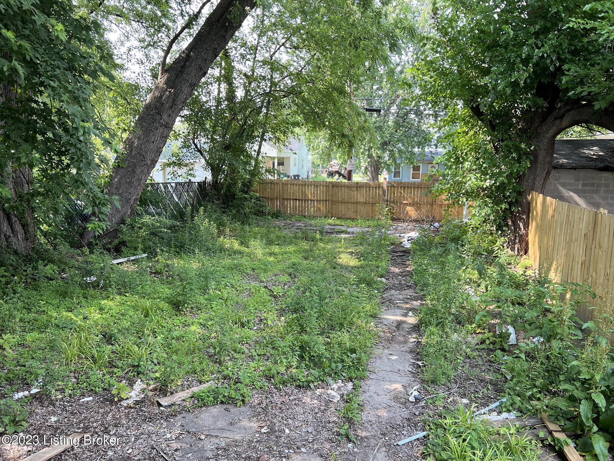 2203 Date St Property Photo 13