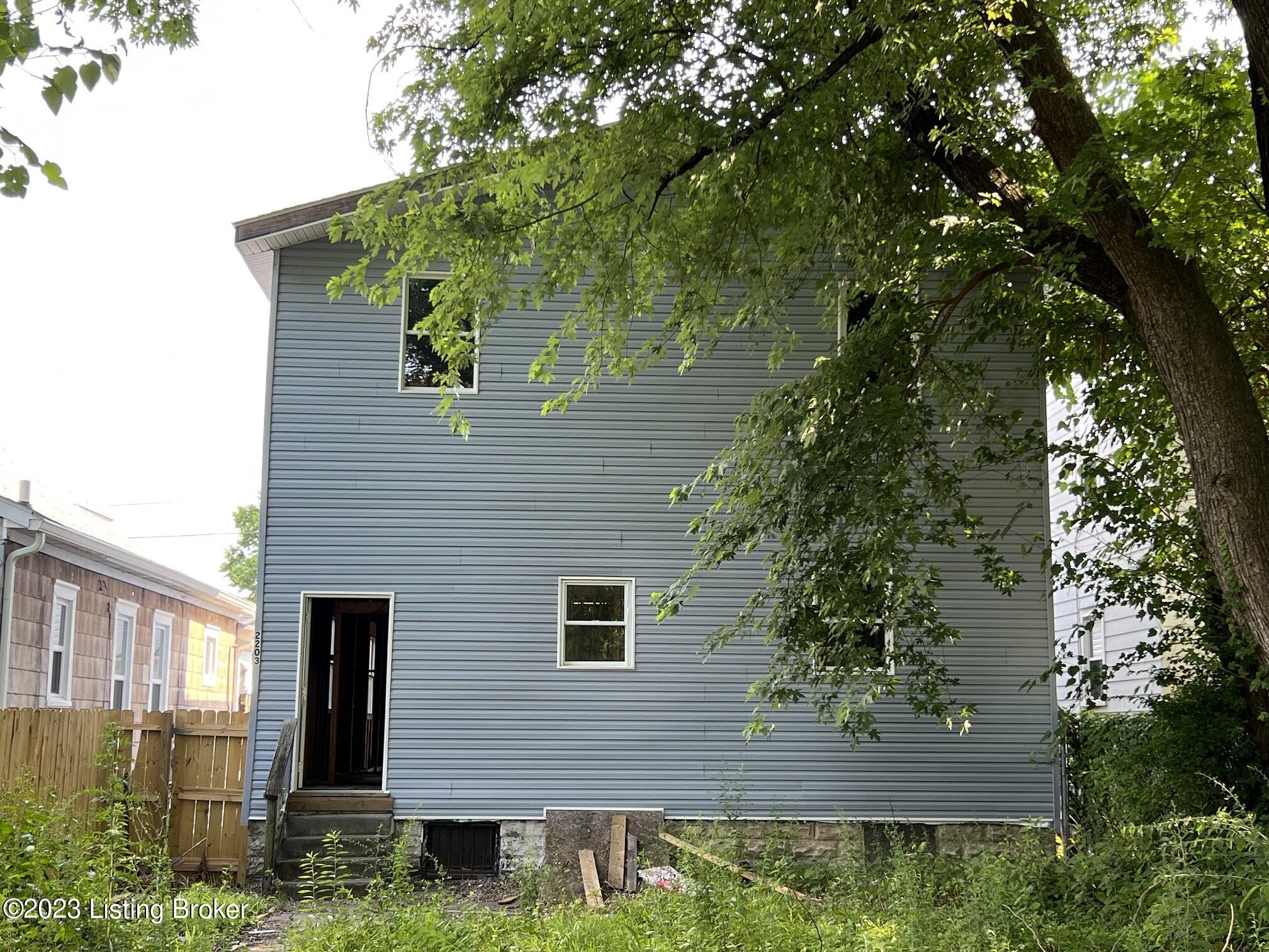 2203 Date St Property Photo 15