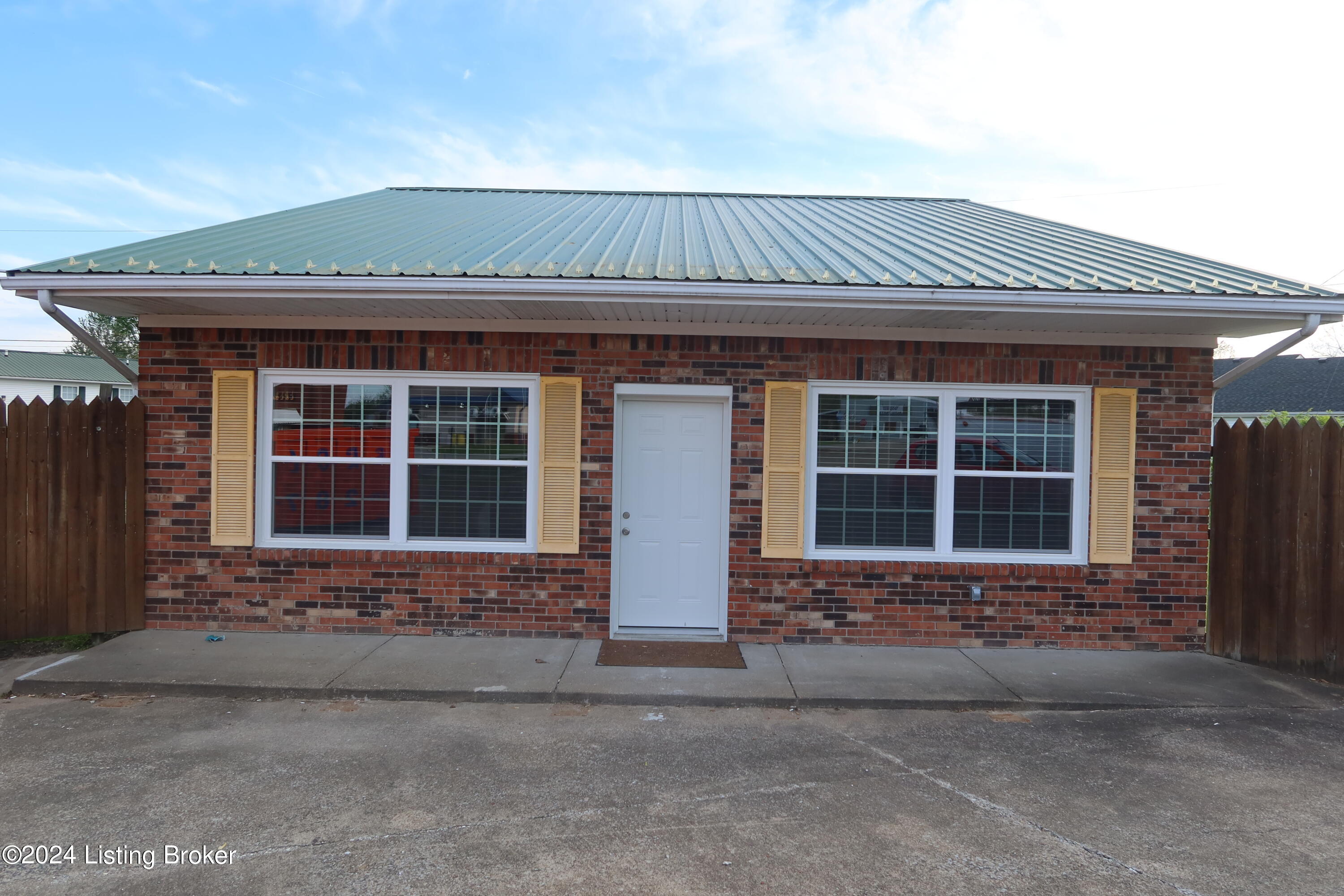 118 Peonia Rd Property Photo 1