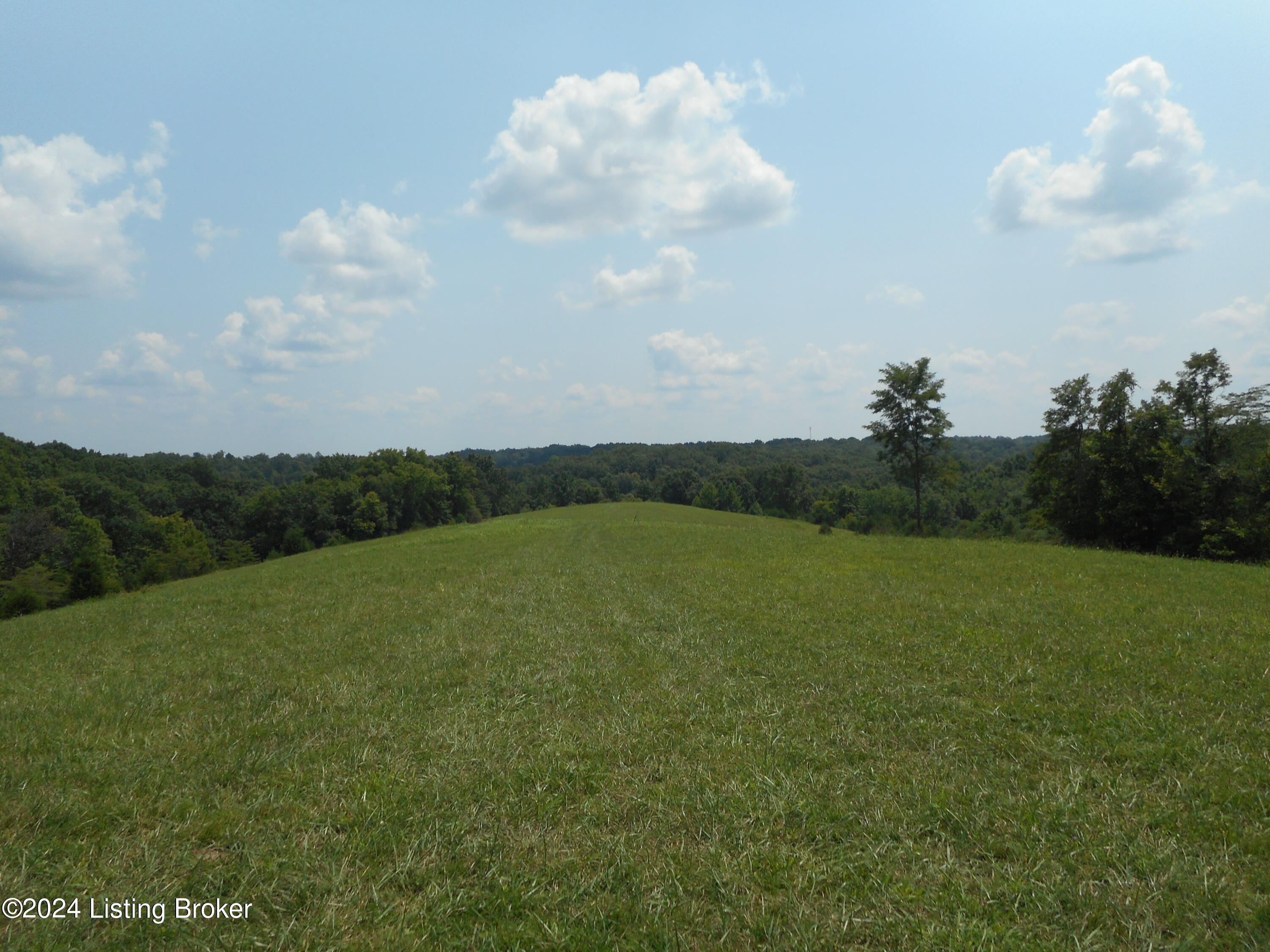 1 Hickory Ridge Rd Property Photo 1