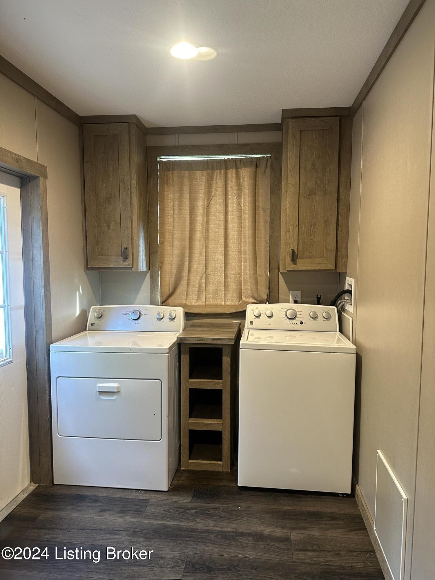 259 Burgandy Ln Property Photo 6