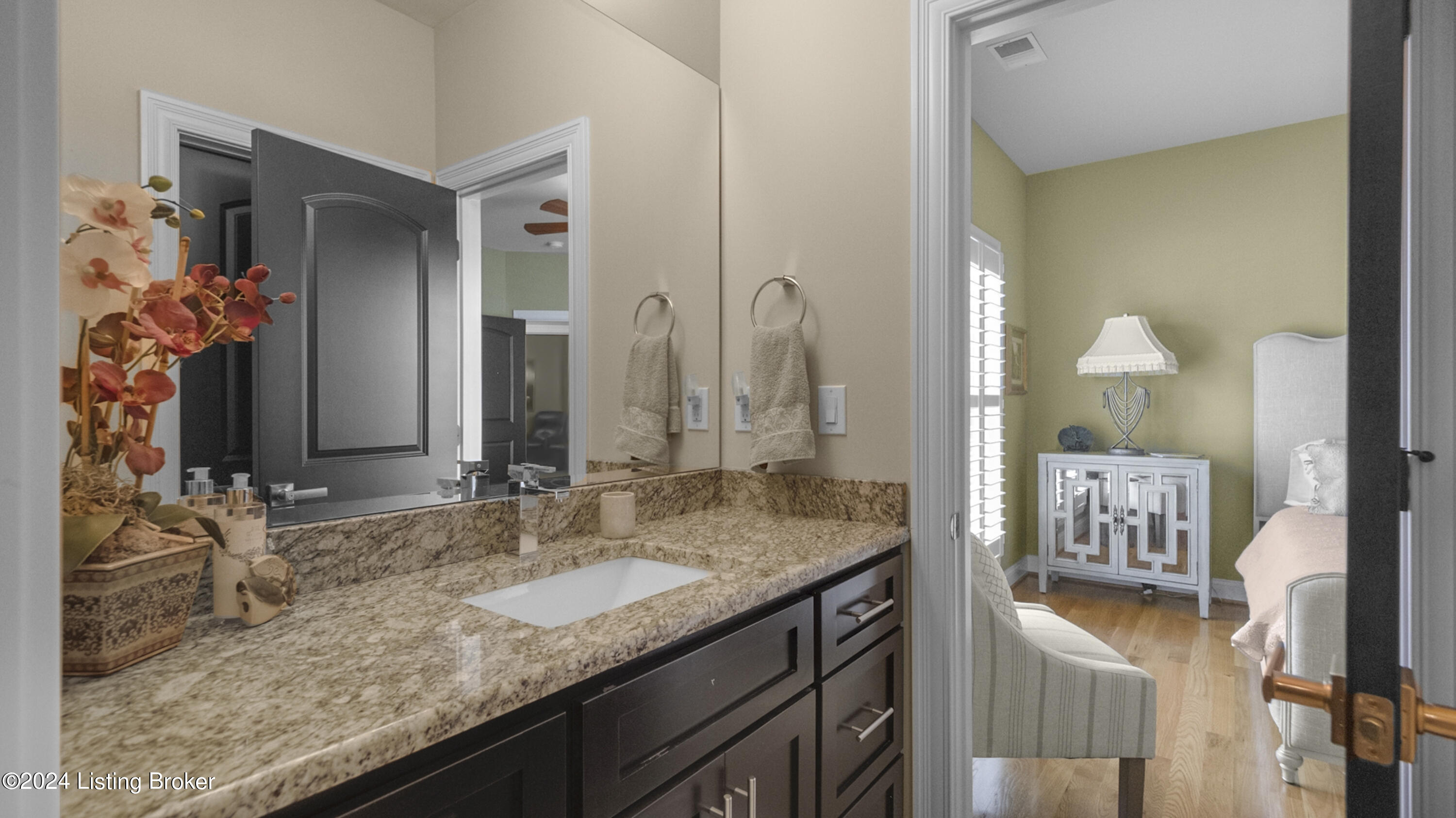 8909 Dolls Eyes St Property Photo 20