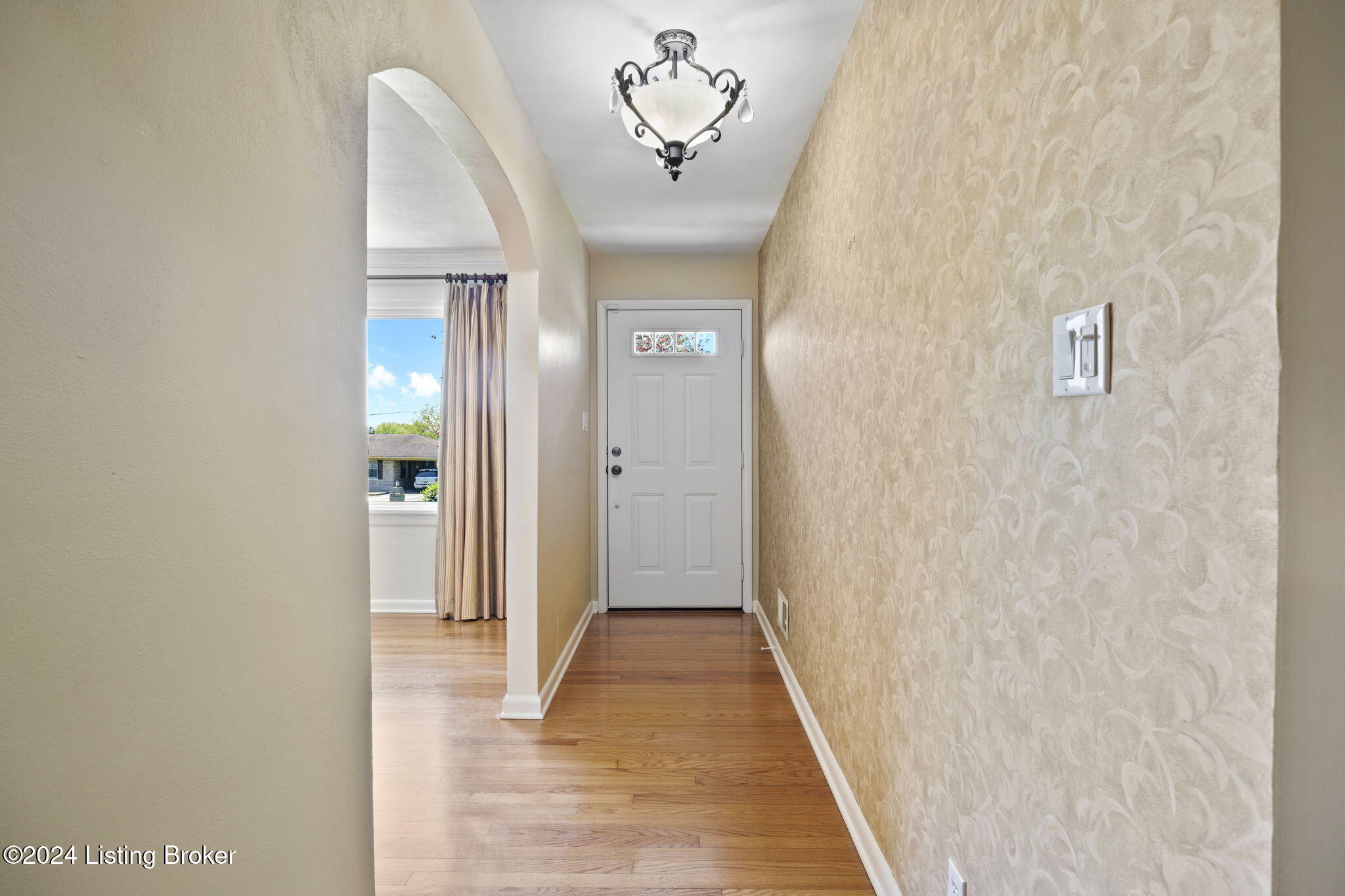 506 N Washington St Property Photo 10
