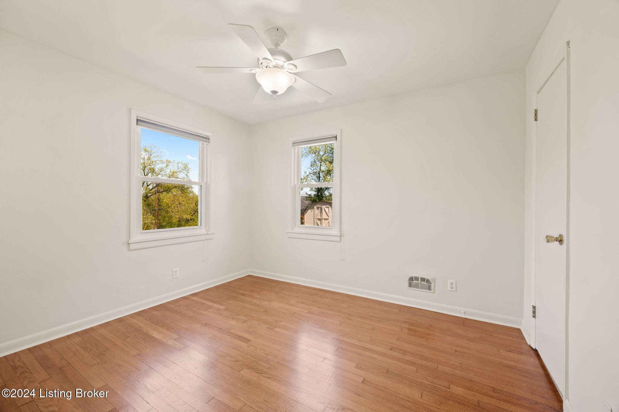 506 N Washington St Property Photo 27