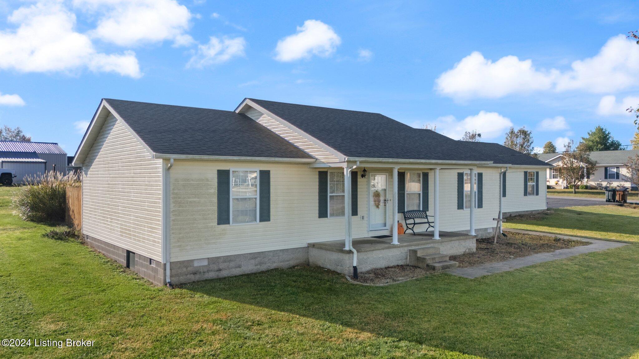 423 Cherry Blossom Dr Property Photo 4