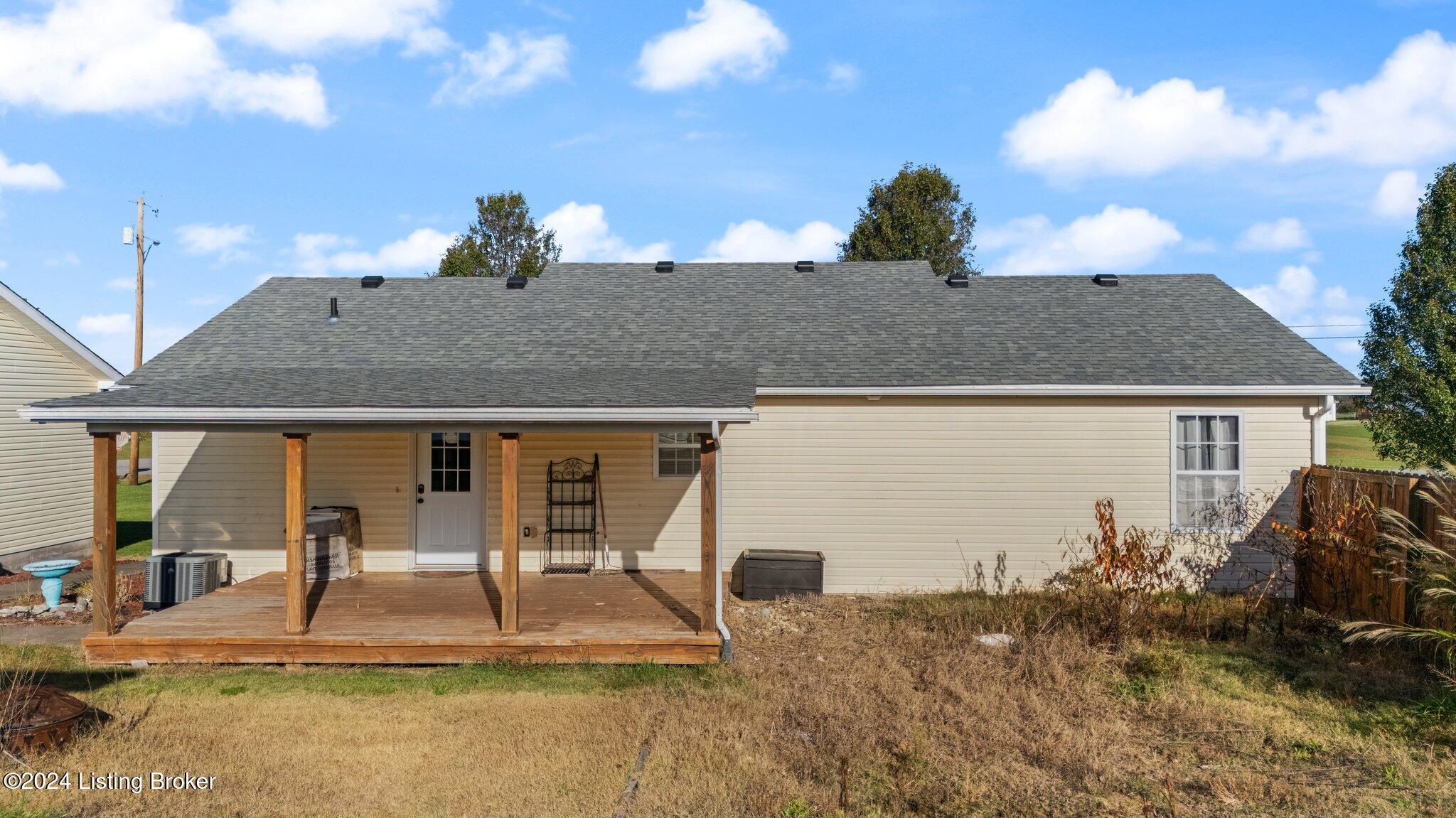 423 Cherry Blossom Dr Property Photo 6