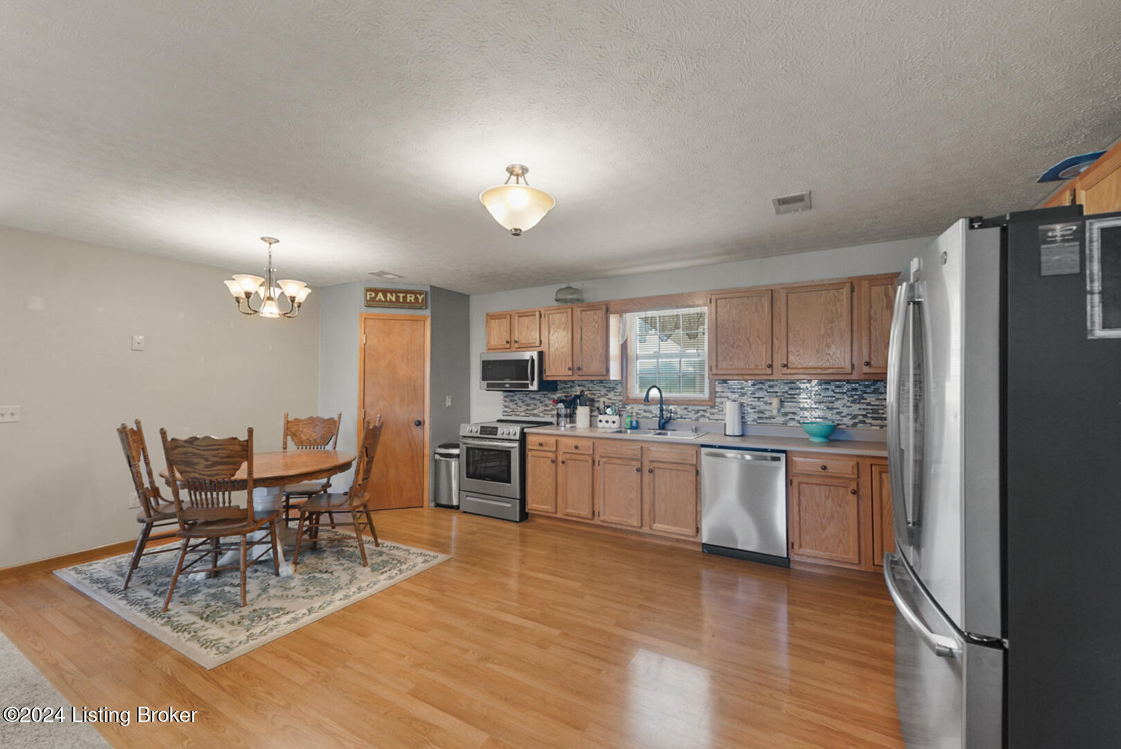 423 Cherry Blossom Dr Property Photo 19