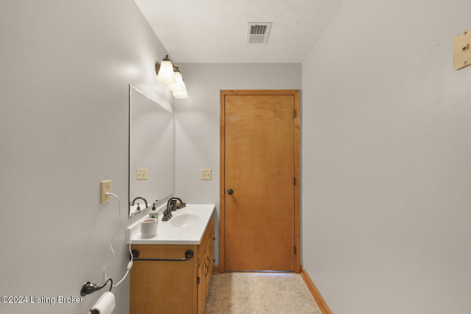 423 Cherry Blossom Dr Property Photo 31