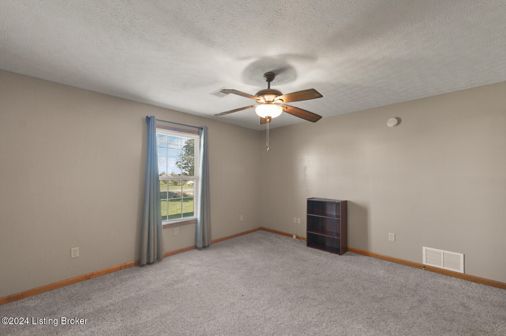 423 Cherry Blossom Dr Property Photo 40