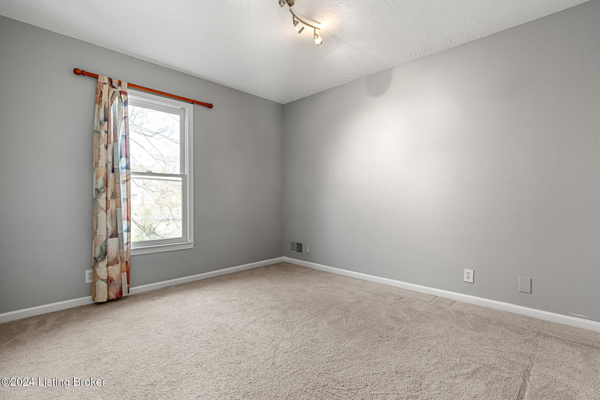 7702 Willow Bend Dr Property Photo 36