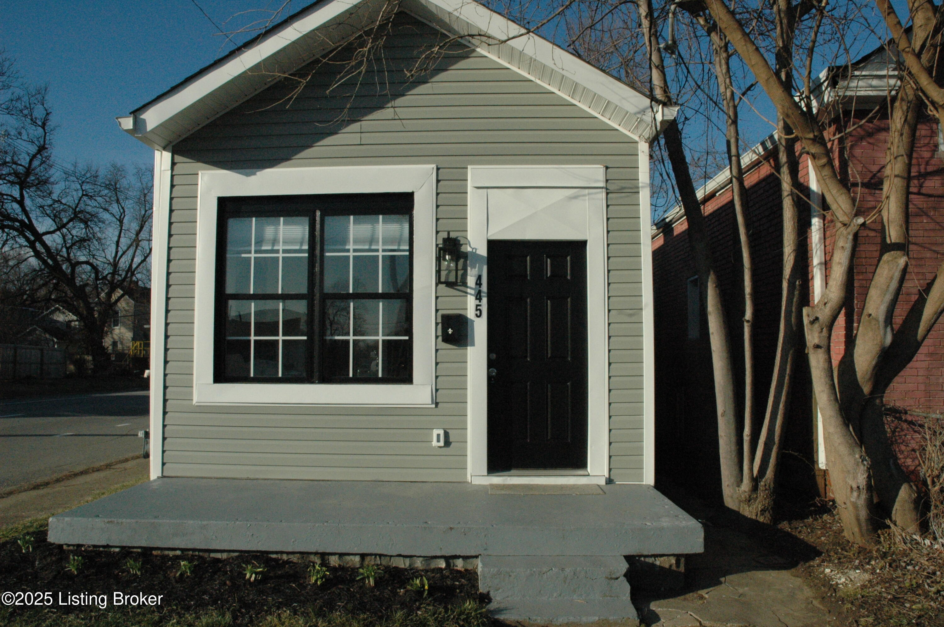 445 Marret Ave Property Photo 1