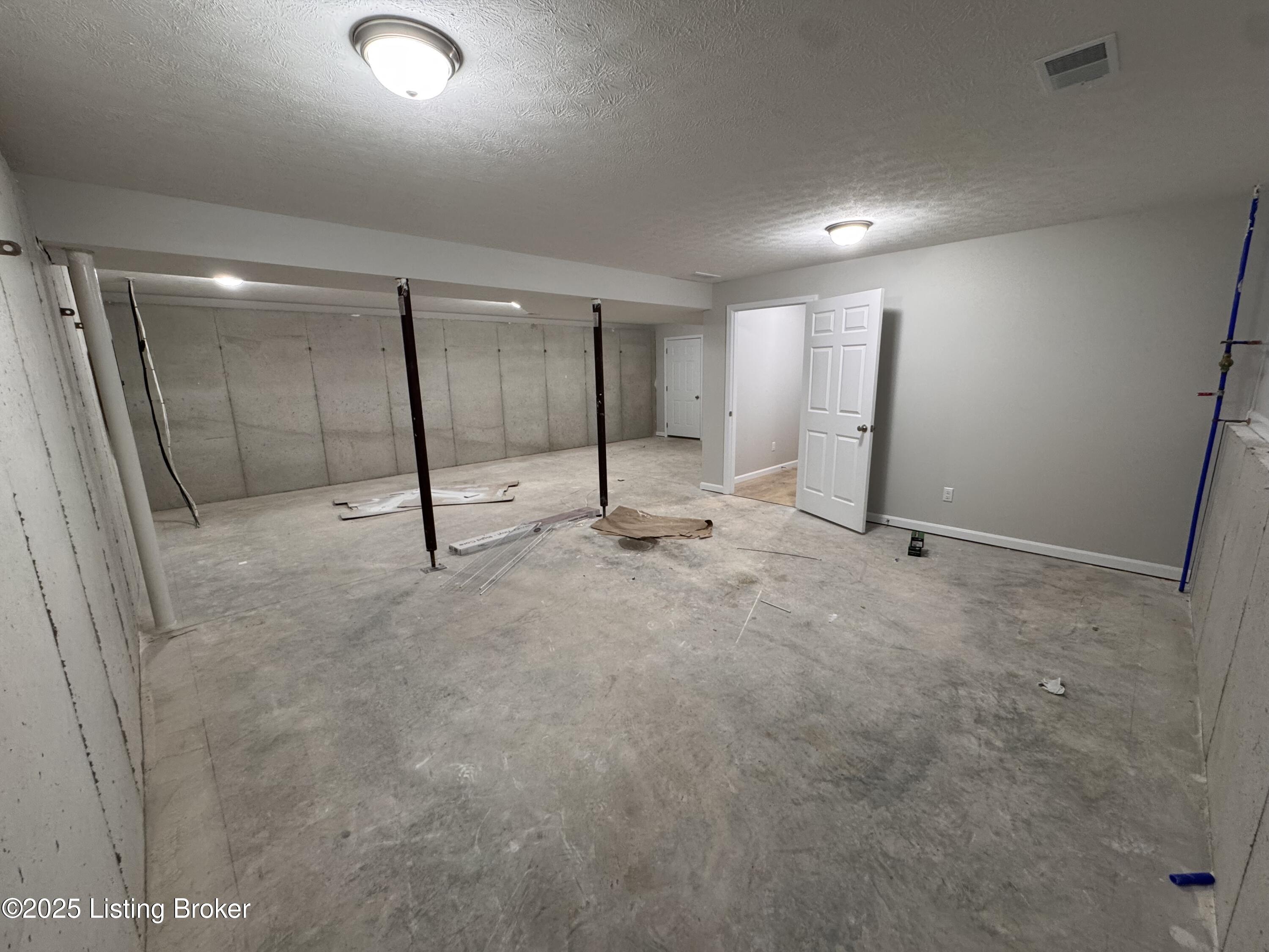 129 Reuben Lane Property Photo 23