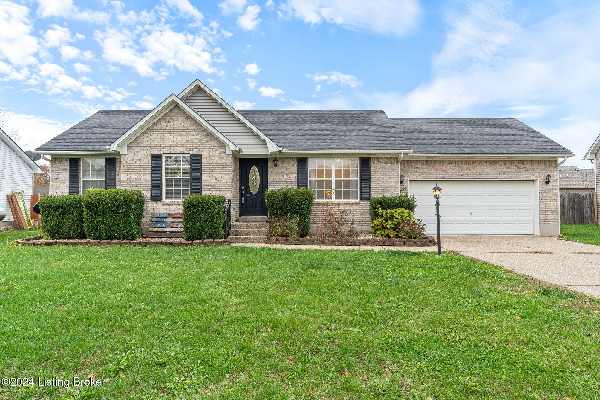 369 Dogwood Run Property Photo 1