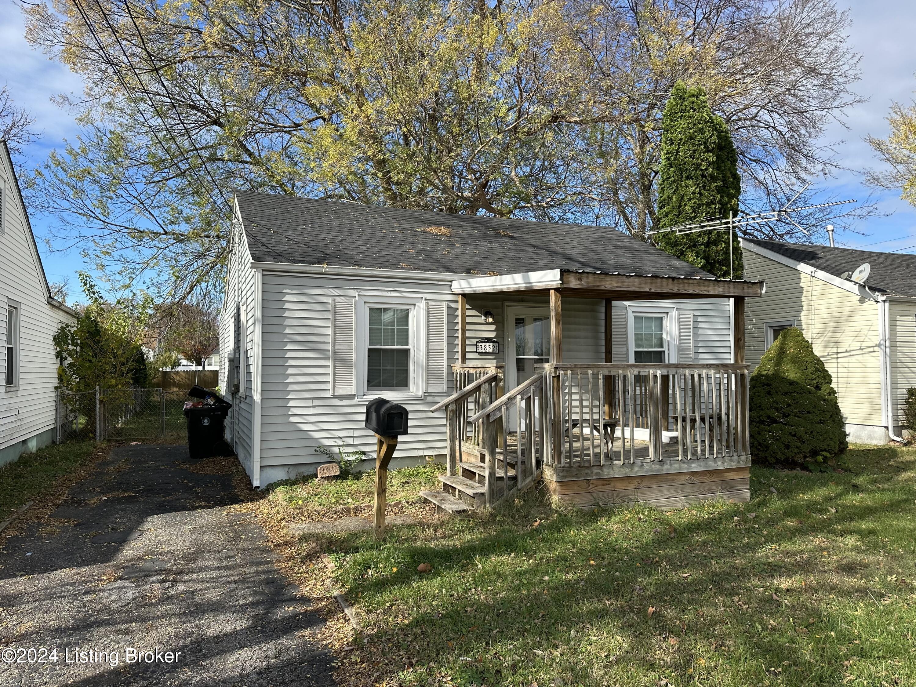 3832 Cliff Ave Property Photo 1