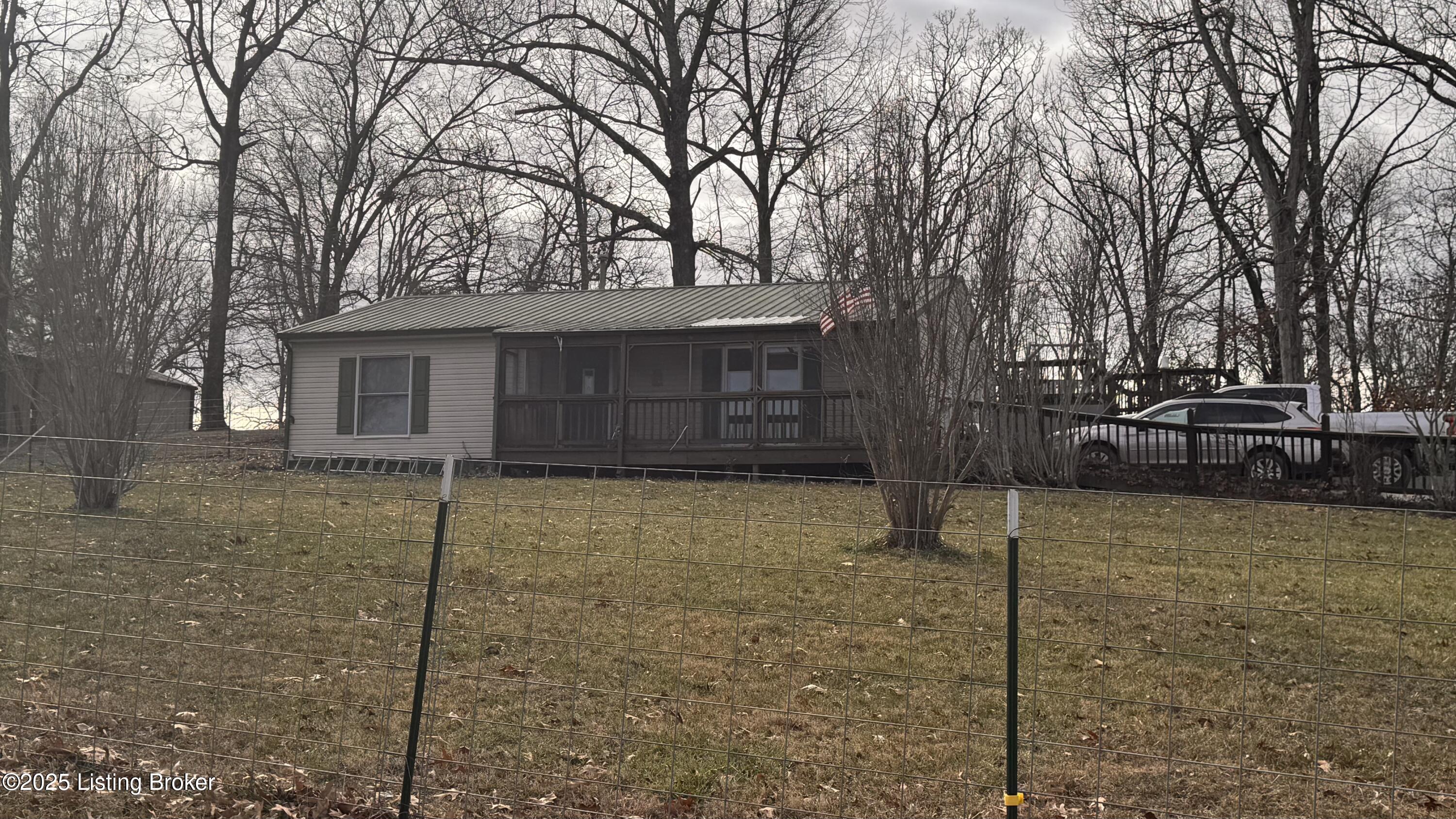 470 Ky-86 Property Photo
