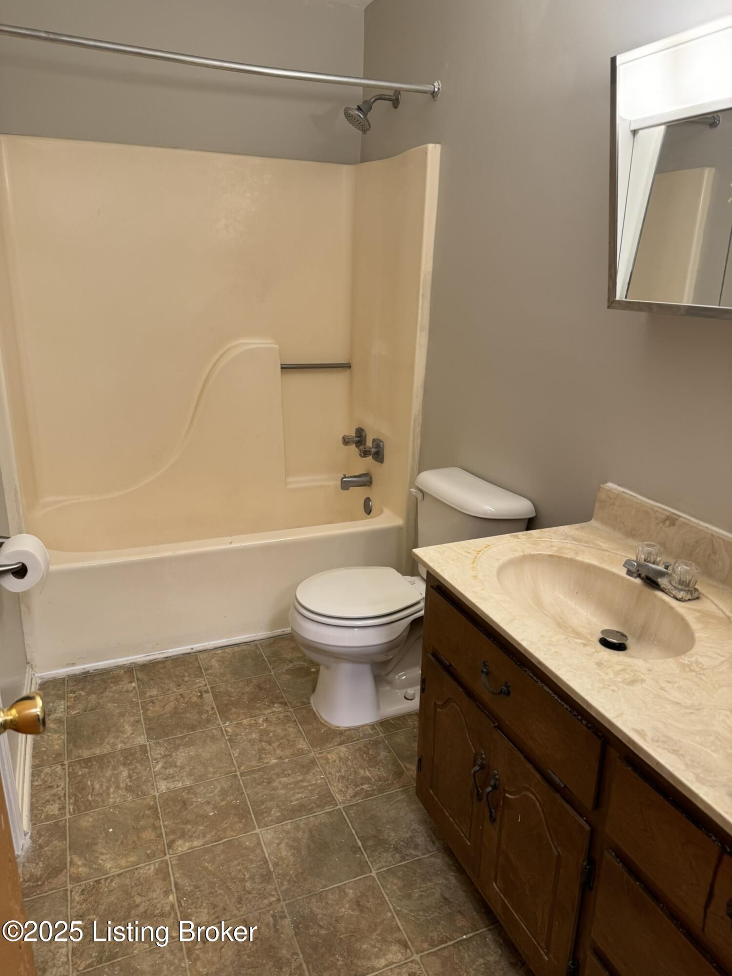 2921 Crockett Ct Property Photo 13