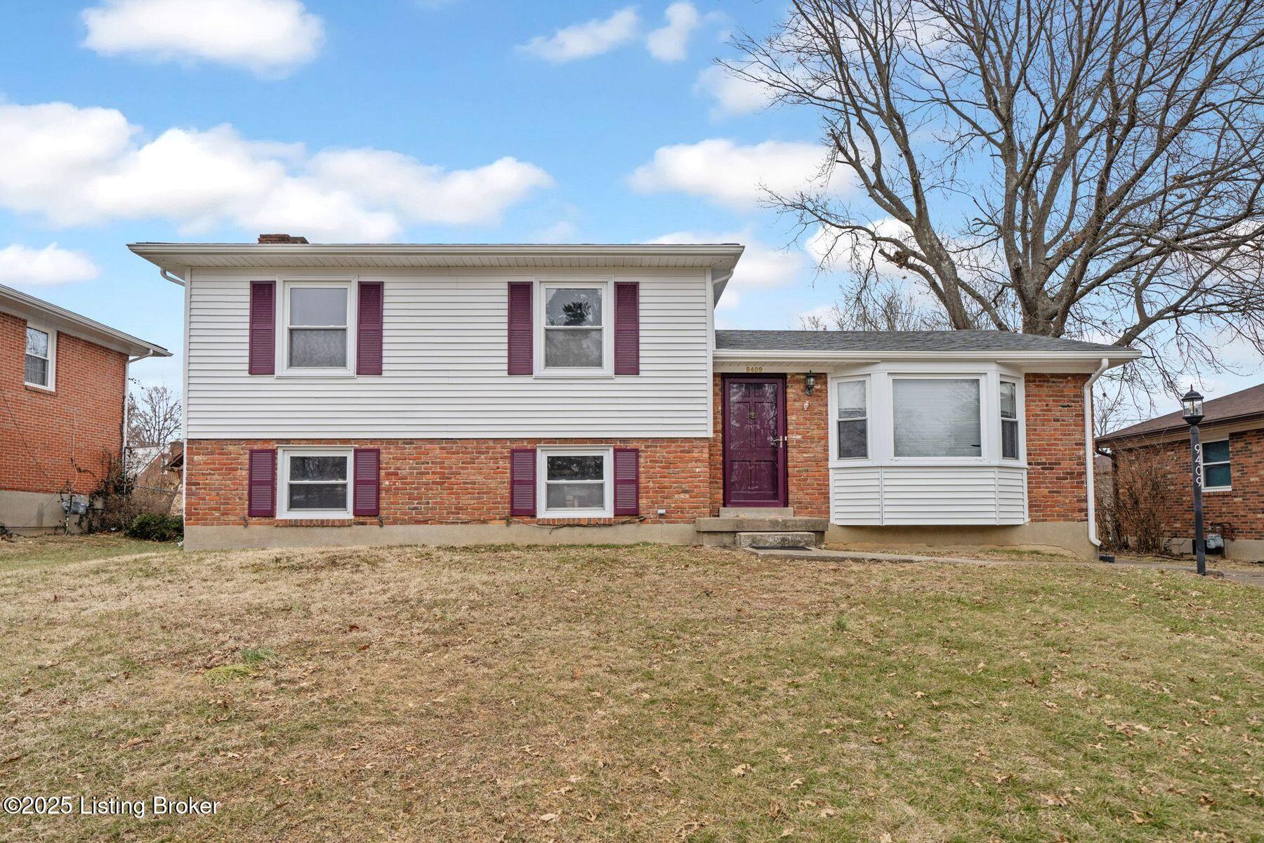 9409 Walhampton Dr Property Photo