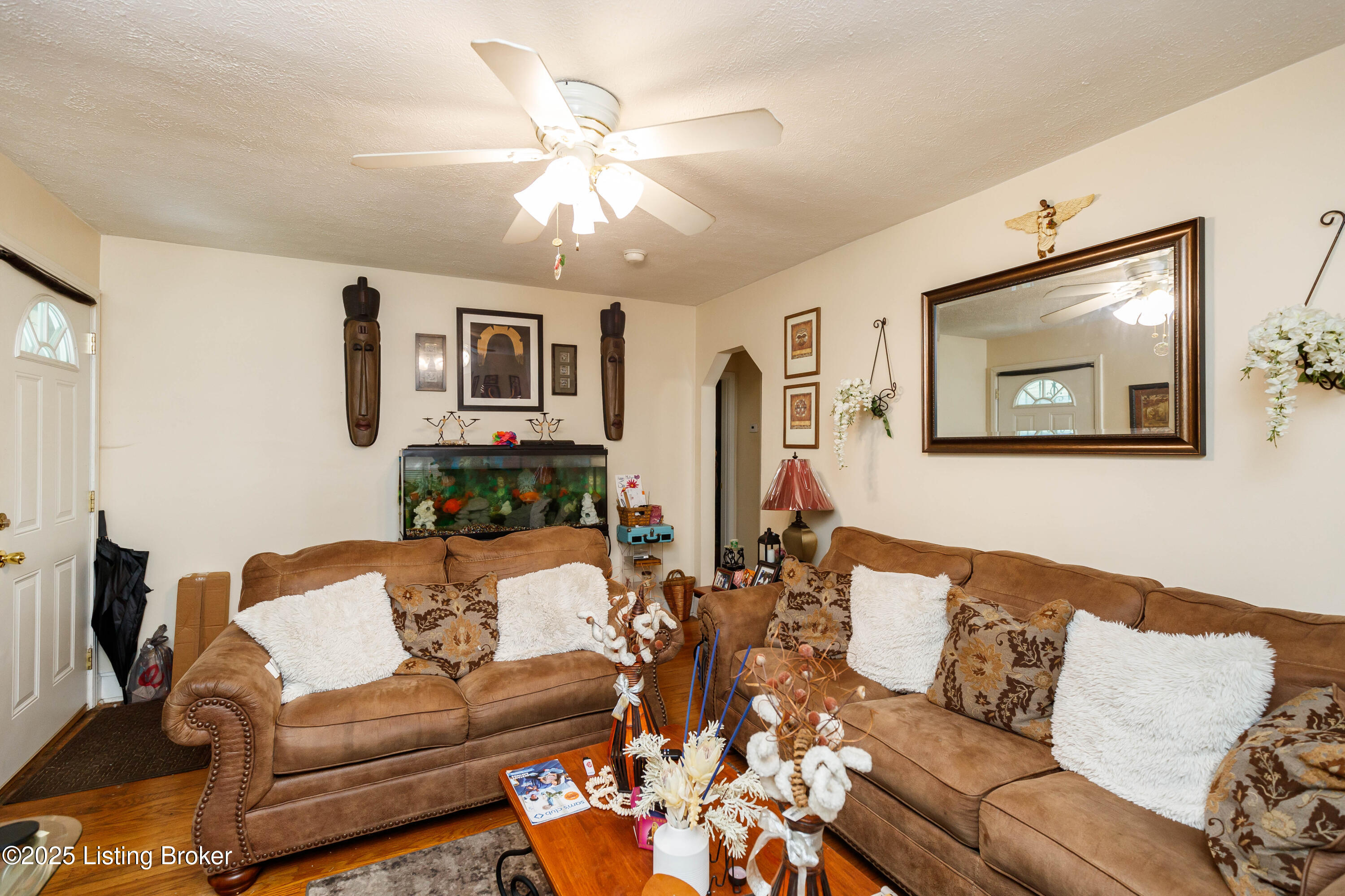 1006 S 43rd Property Photo 14