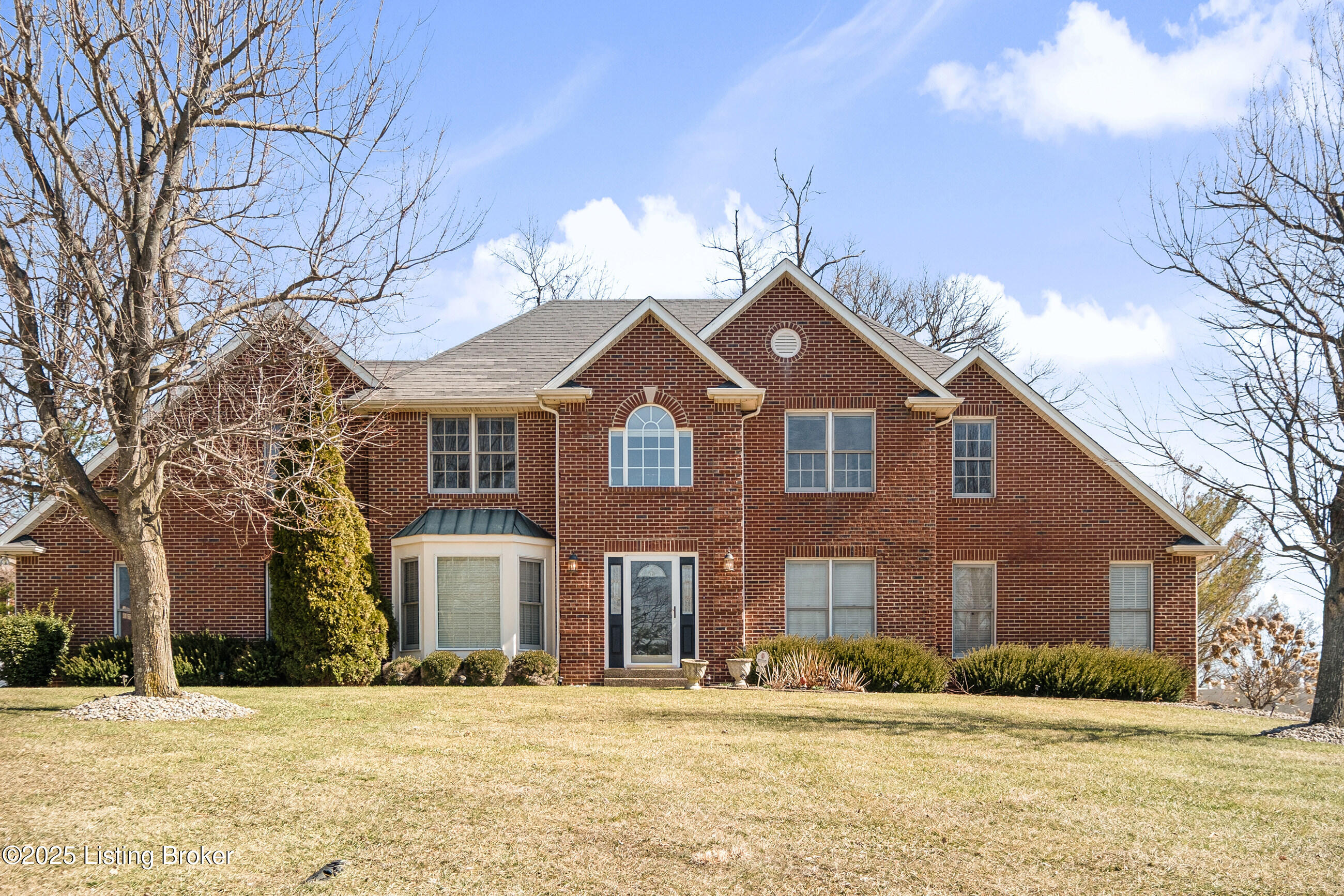 1523 Yorkshire Dr Property Photo 1