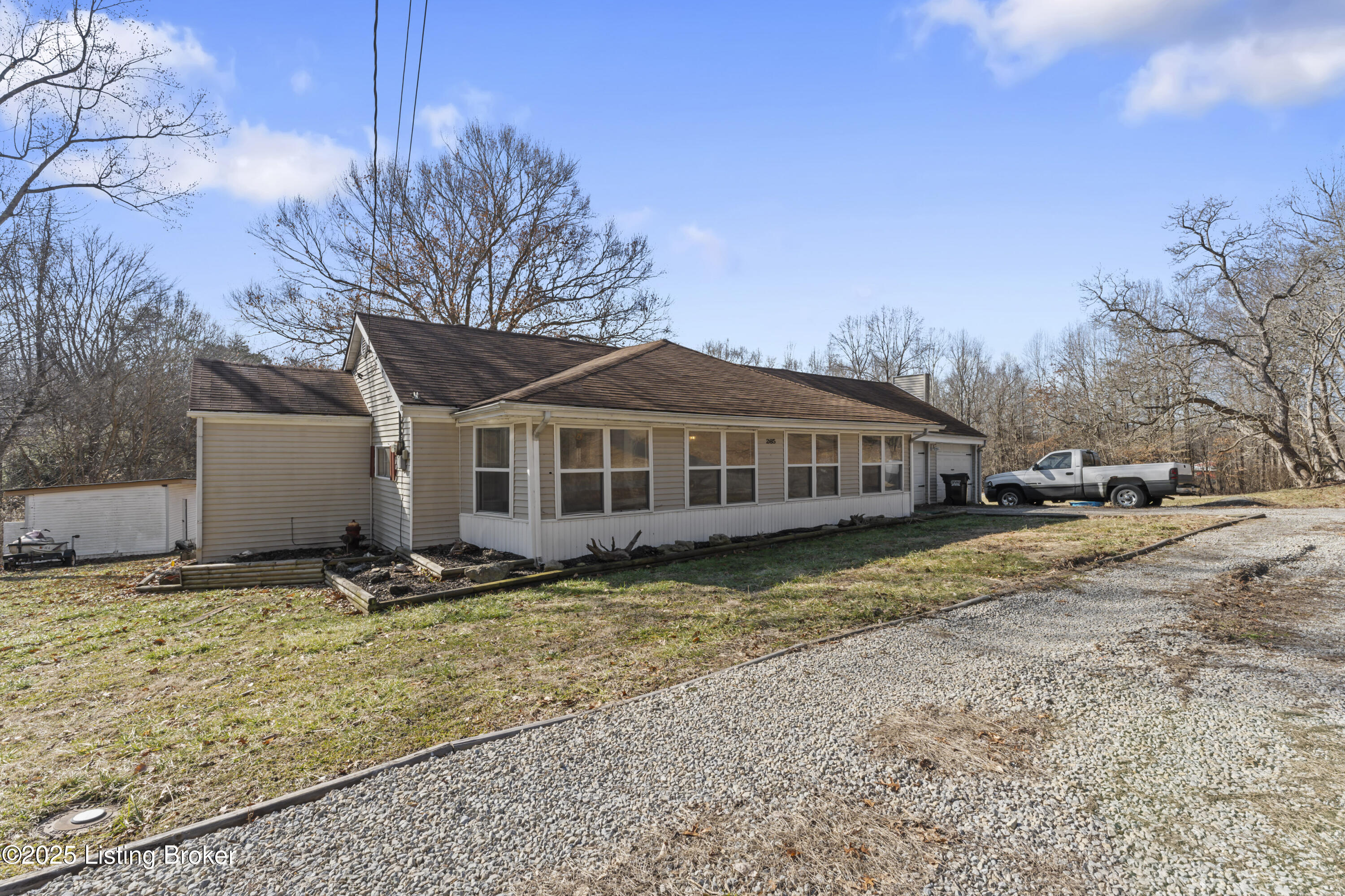 265 Chillicoop Rd Property Photo 1