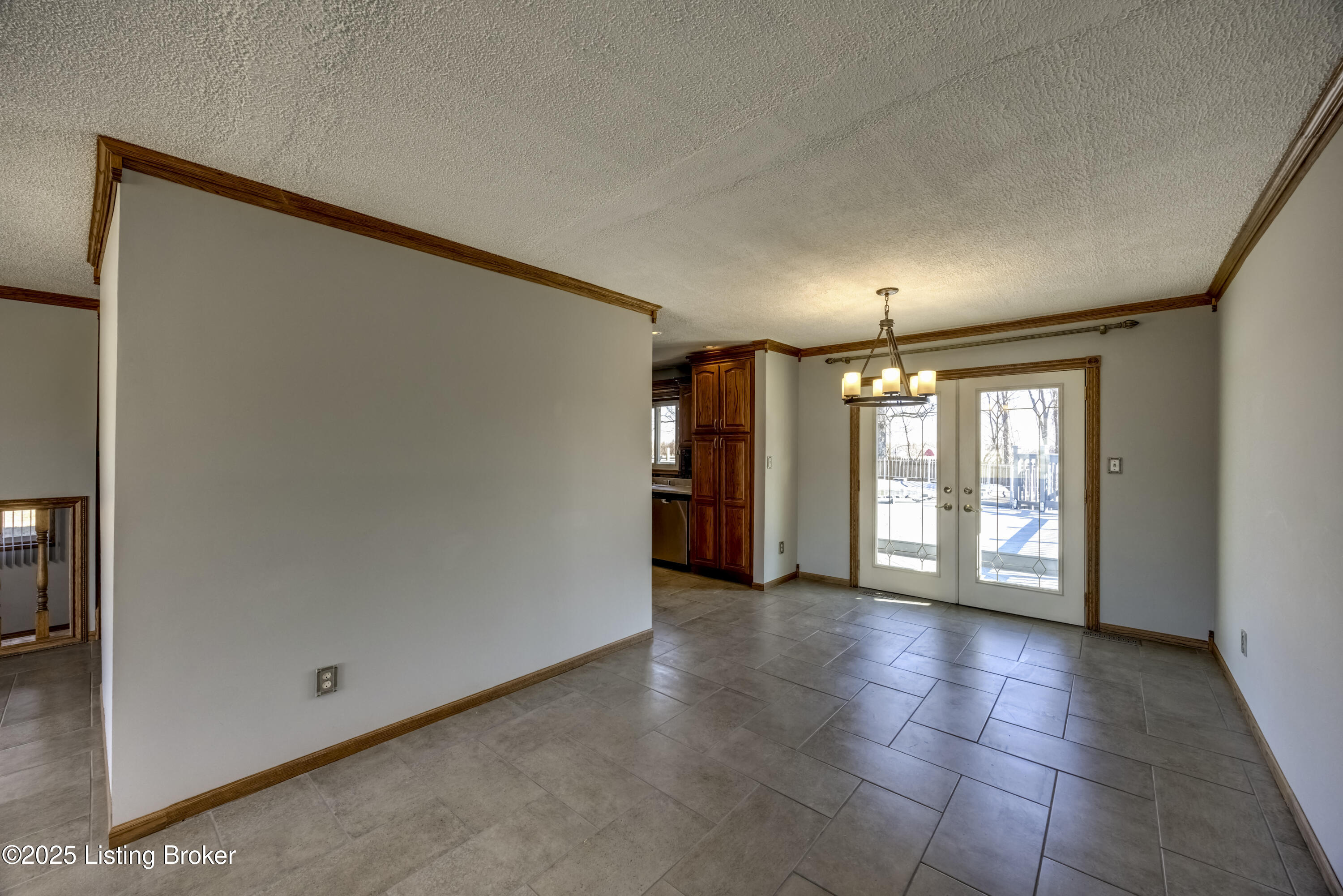 292 Hillwood Dr Property Photo 17