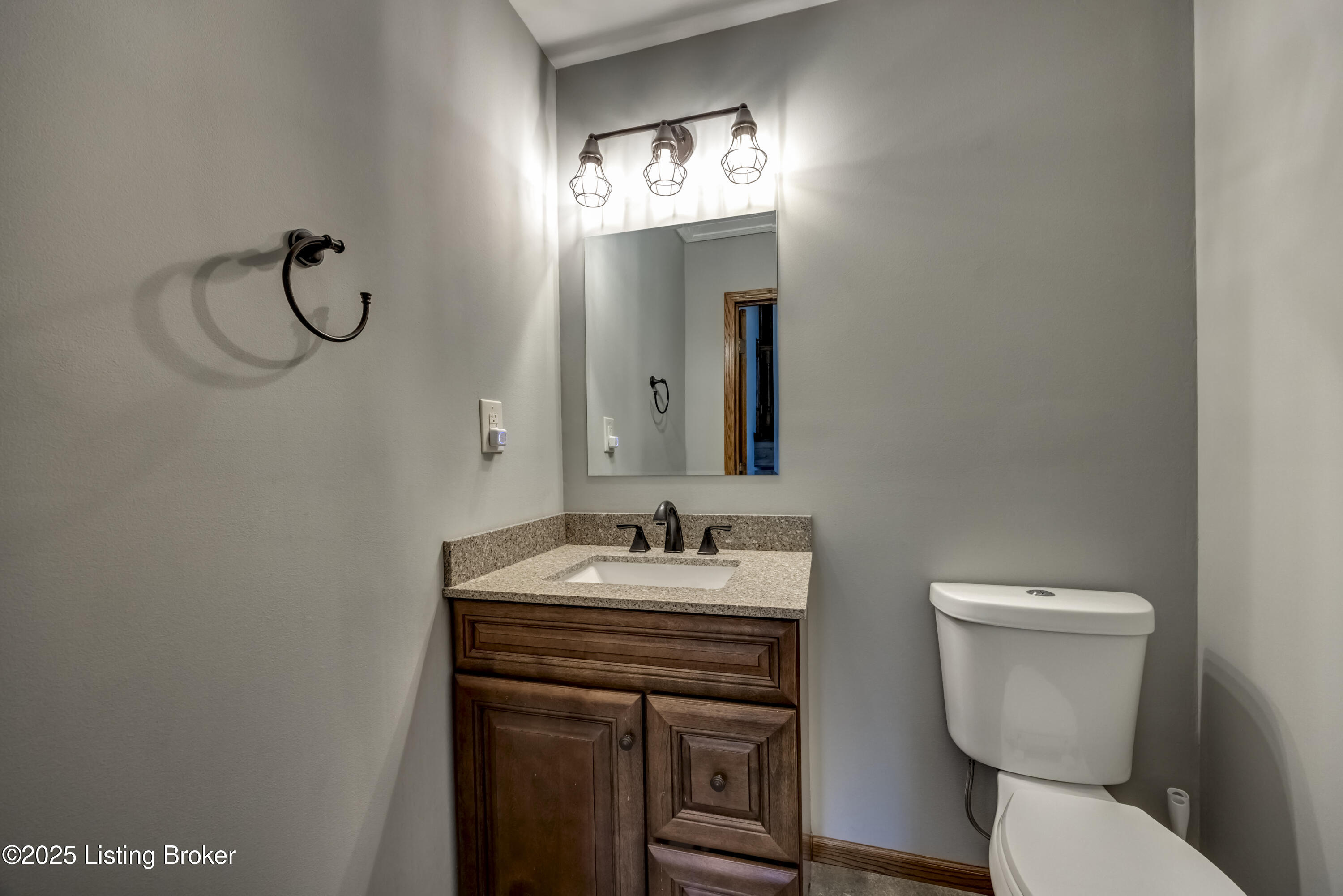 292 Hillwood Dr Property Photo 18