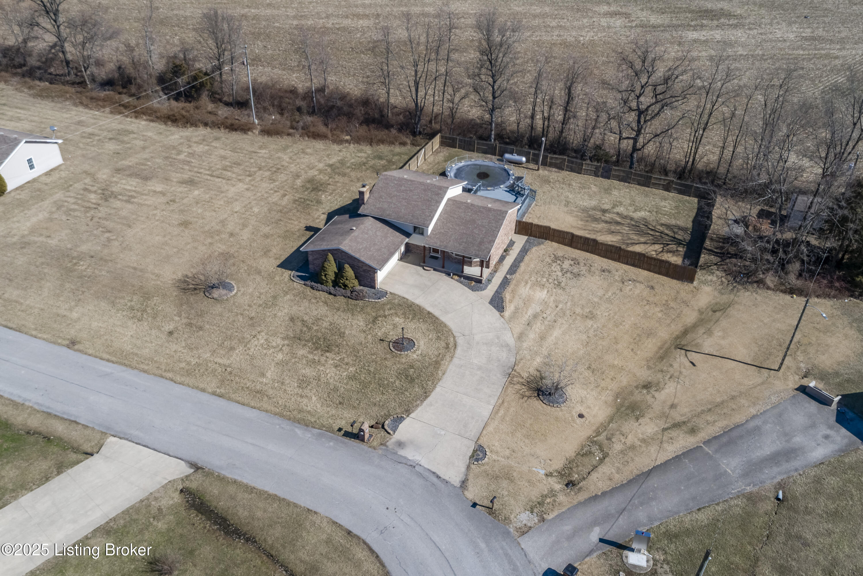 292 Hillwood Dr Property Photo 69