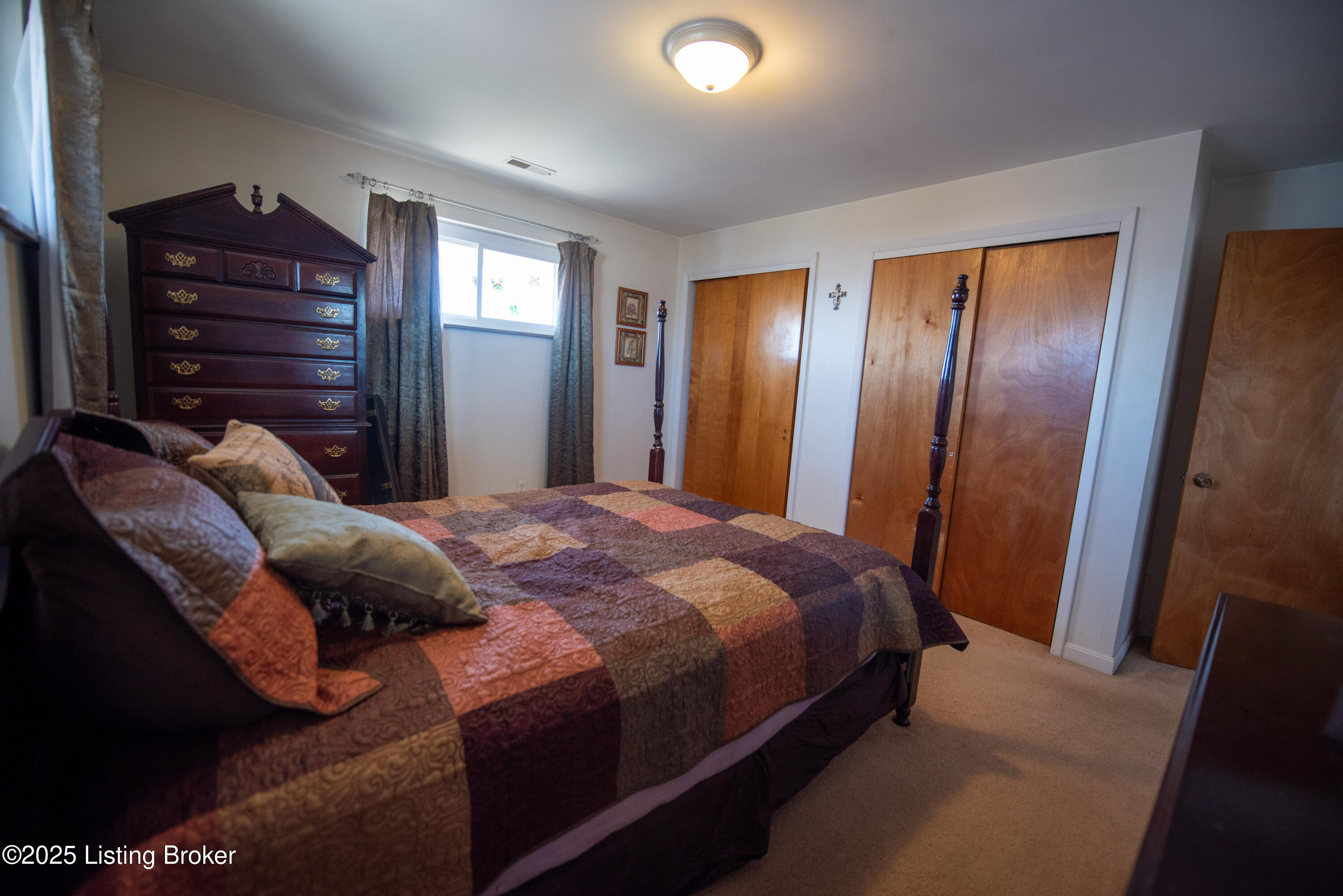 29 Walnut Hall Dr Property Photo 18