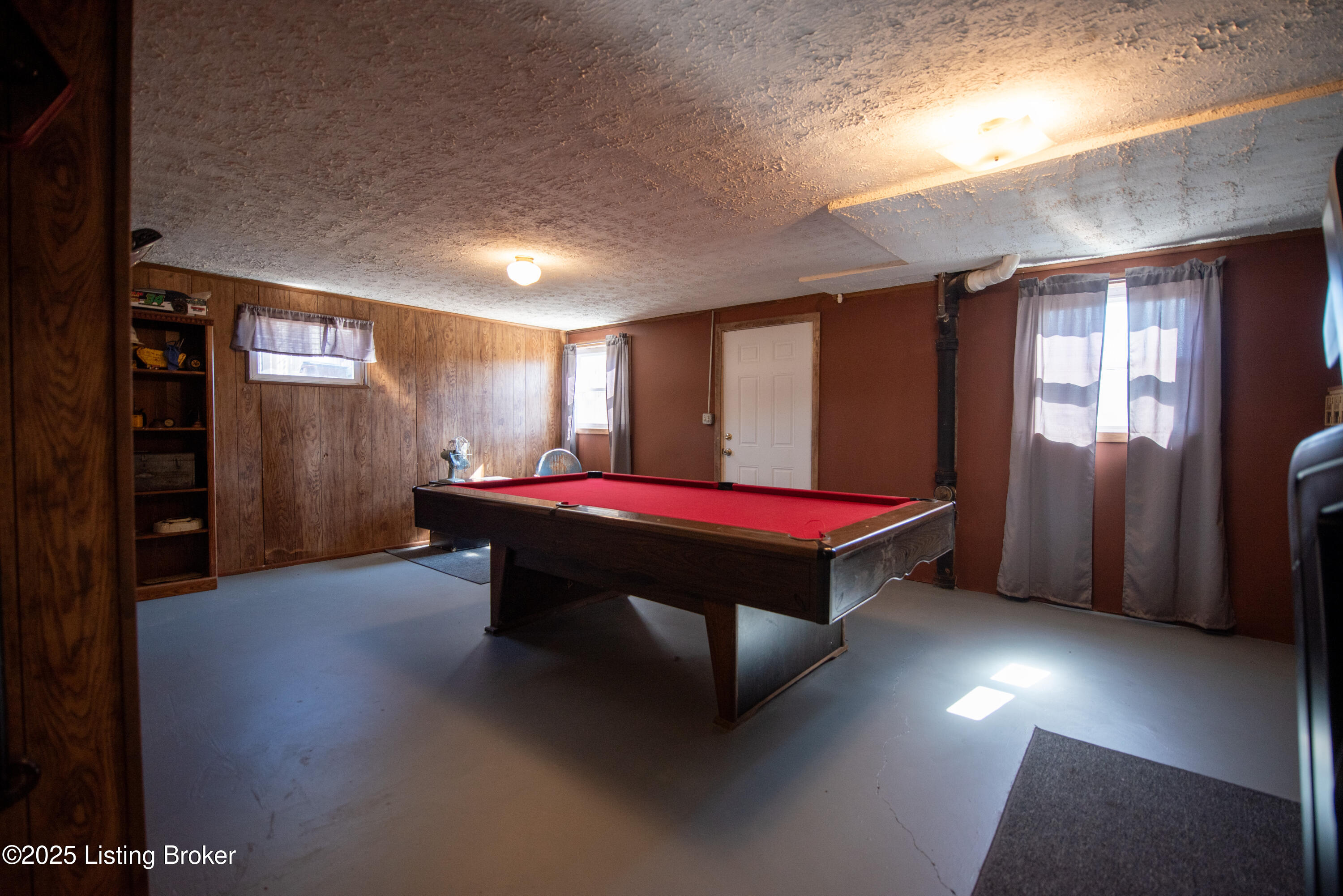 29 Walnut Hall Dr Property Photo 25