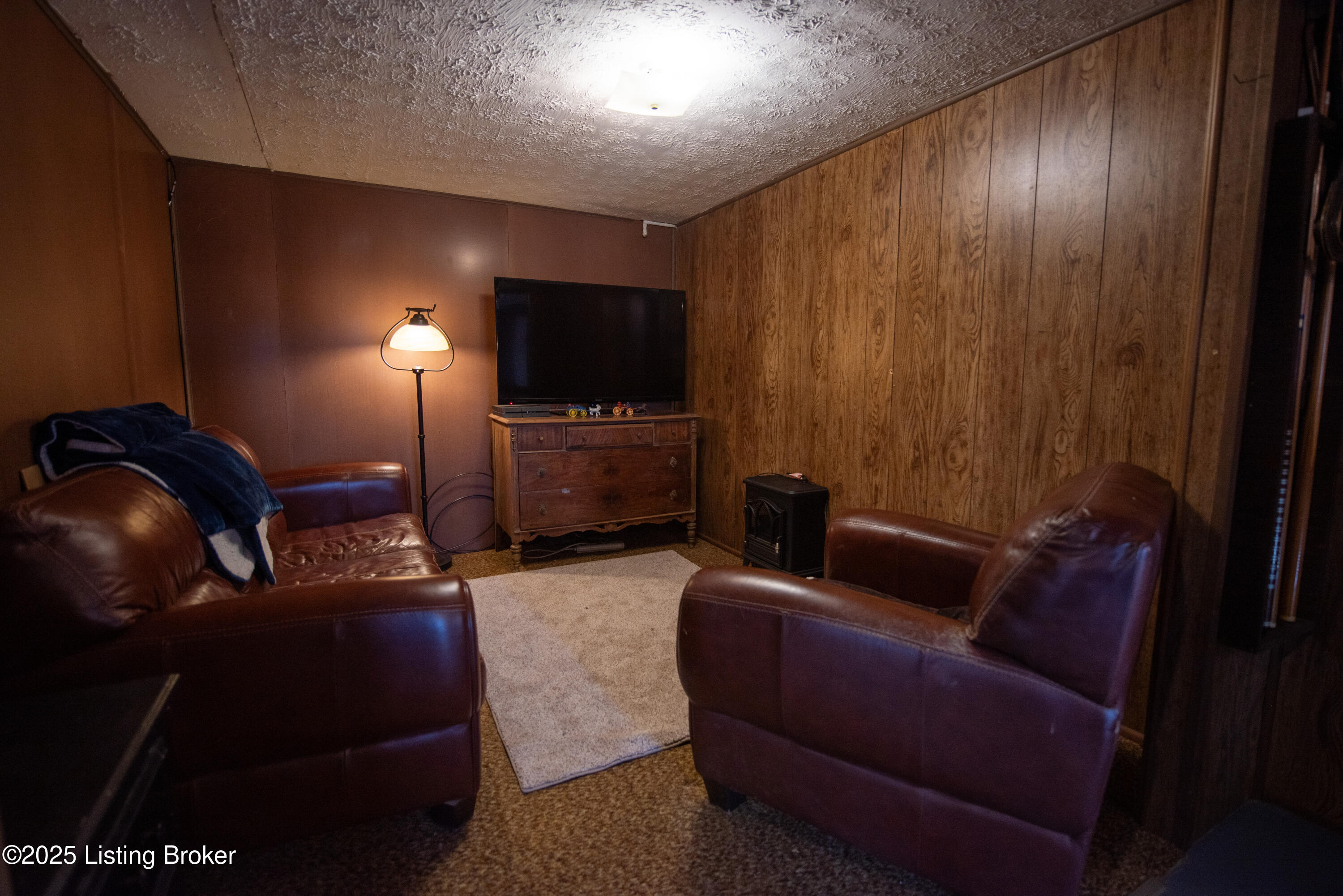 29 Walnut Hall Dr Property Photo 27