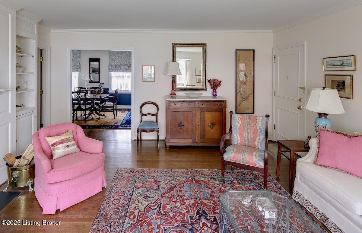 3829 Washington Square, 2 Property Photo 6