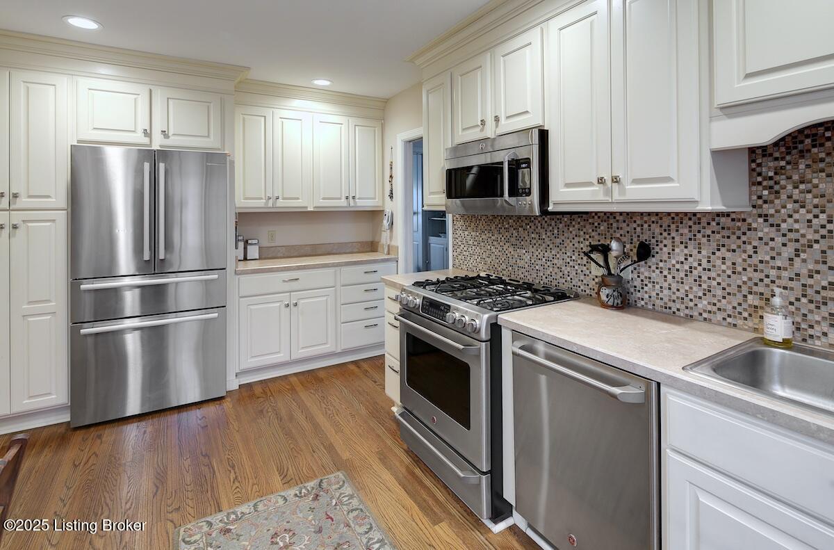 3829 Washington Square, 2 Property Photo 12