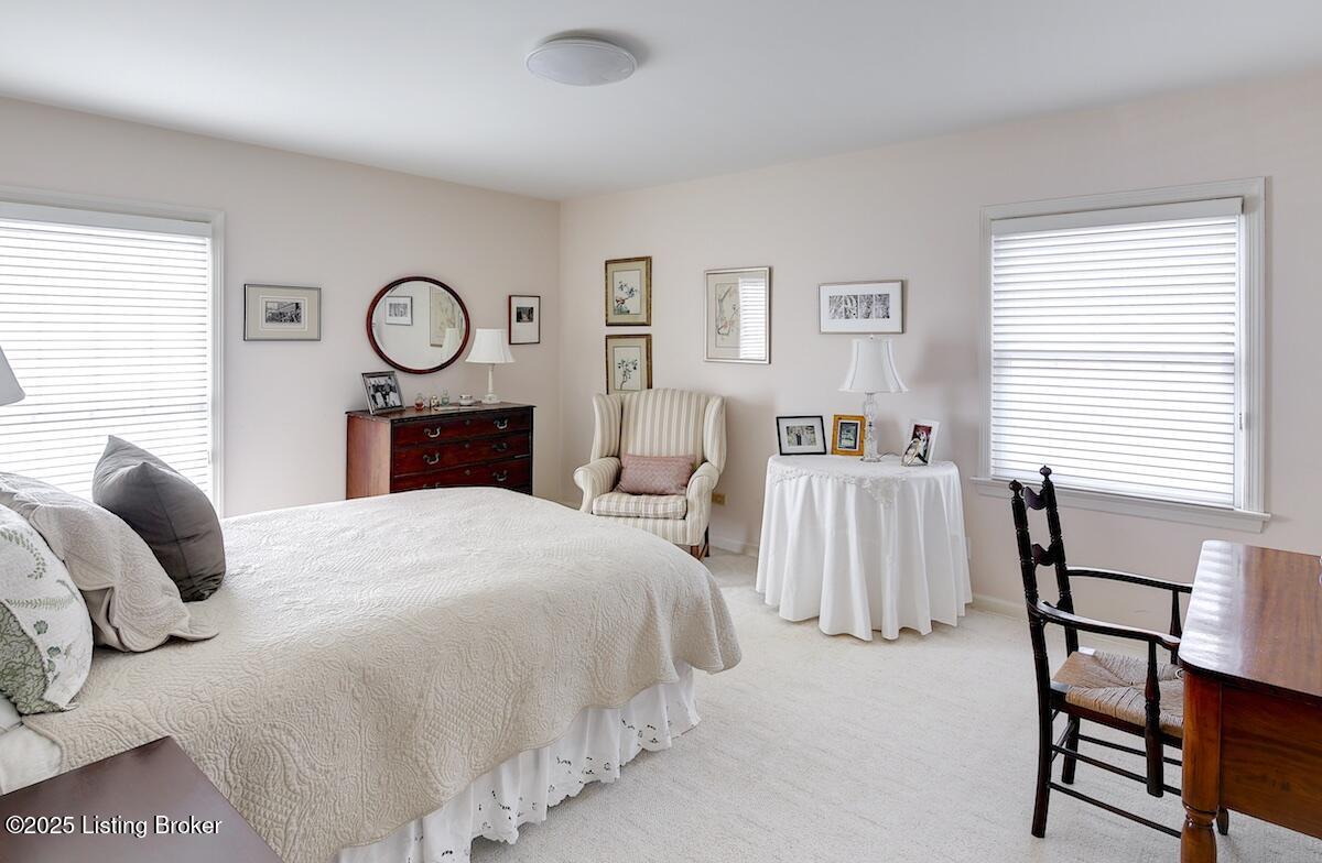 3829 Washington Square, 2 Property Photo 18