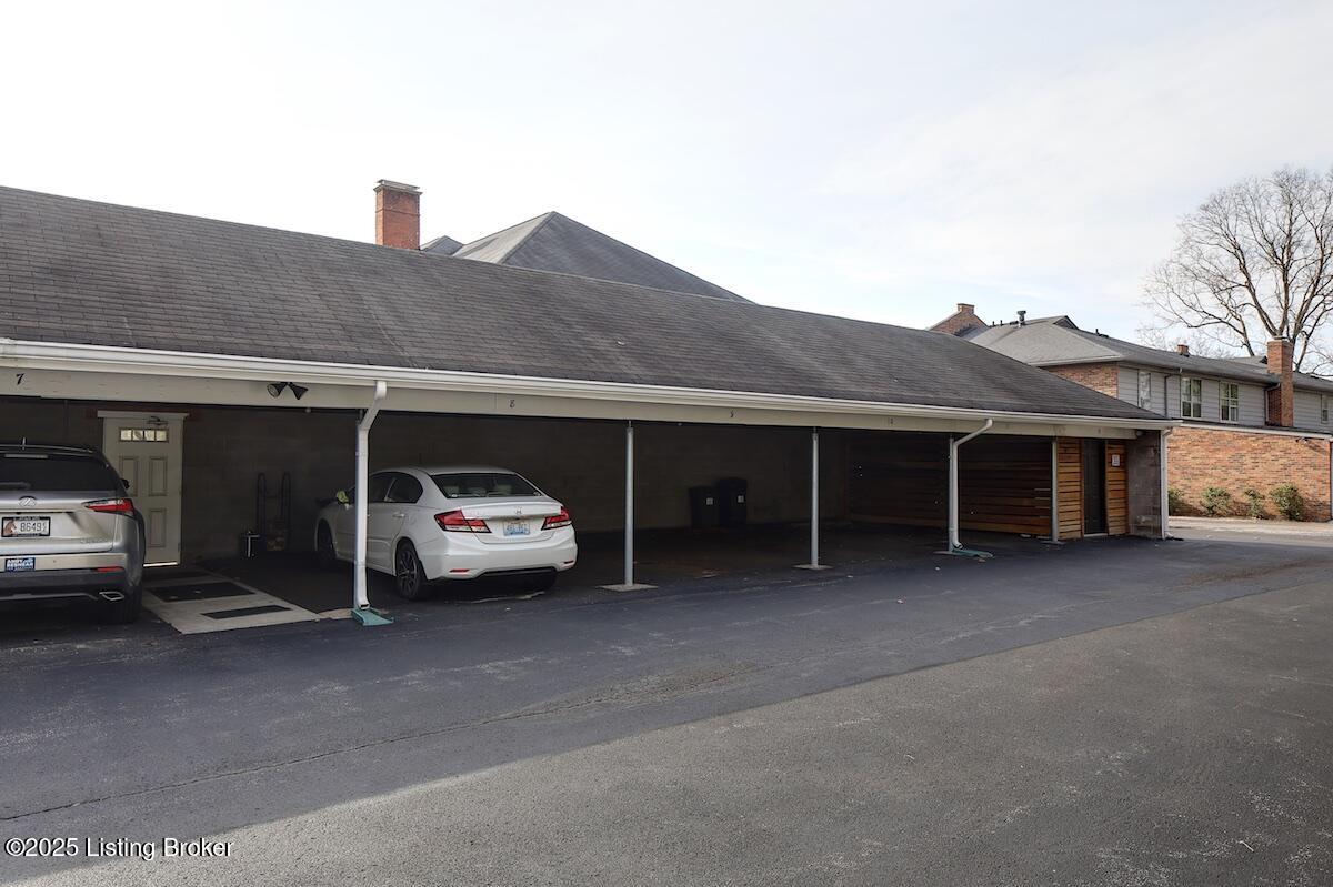 3829 Washington Square, 2 Property Photo 23