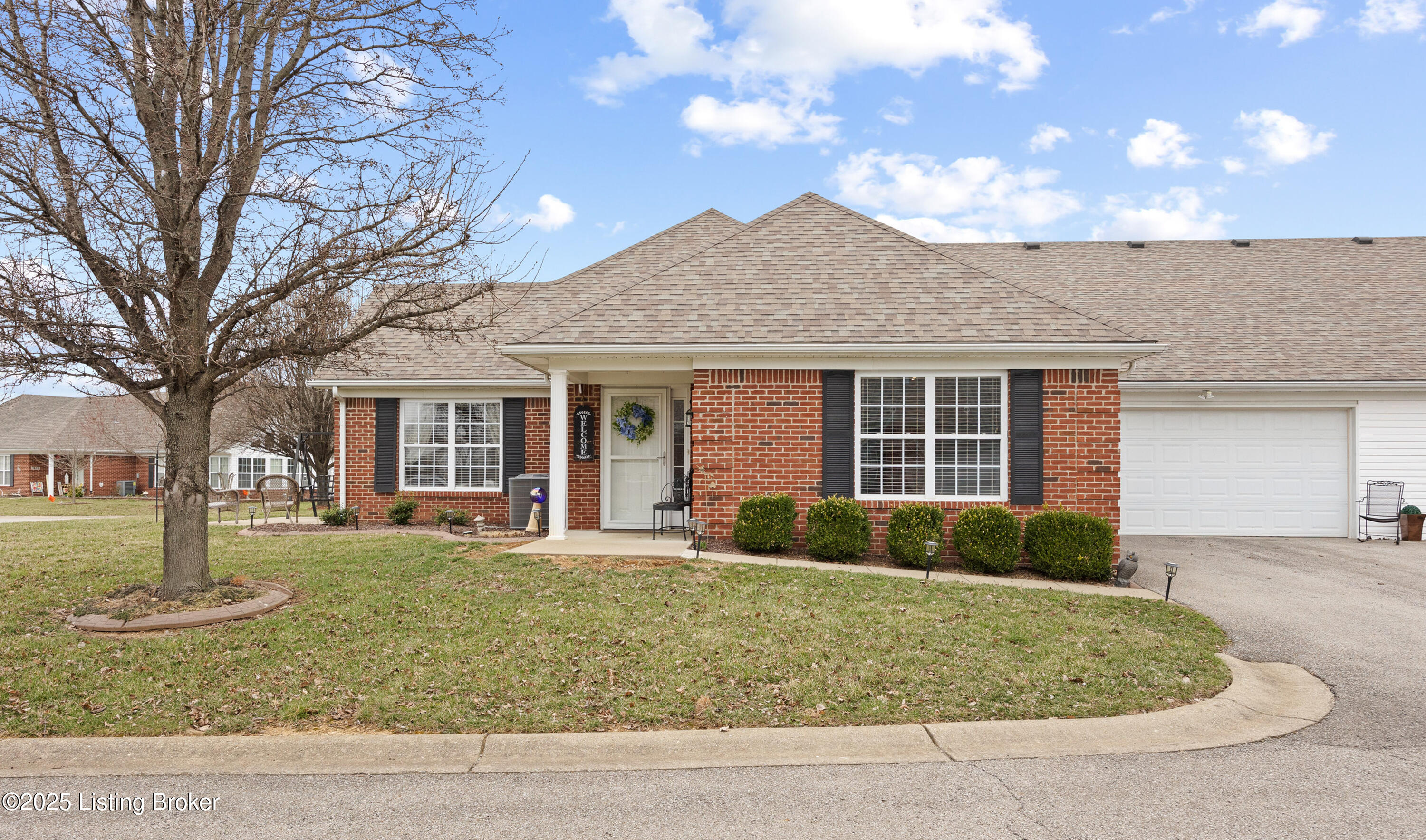 170 Michelle Dr, C Property Photo 1