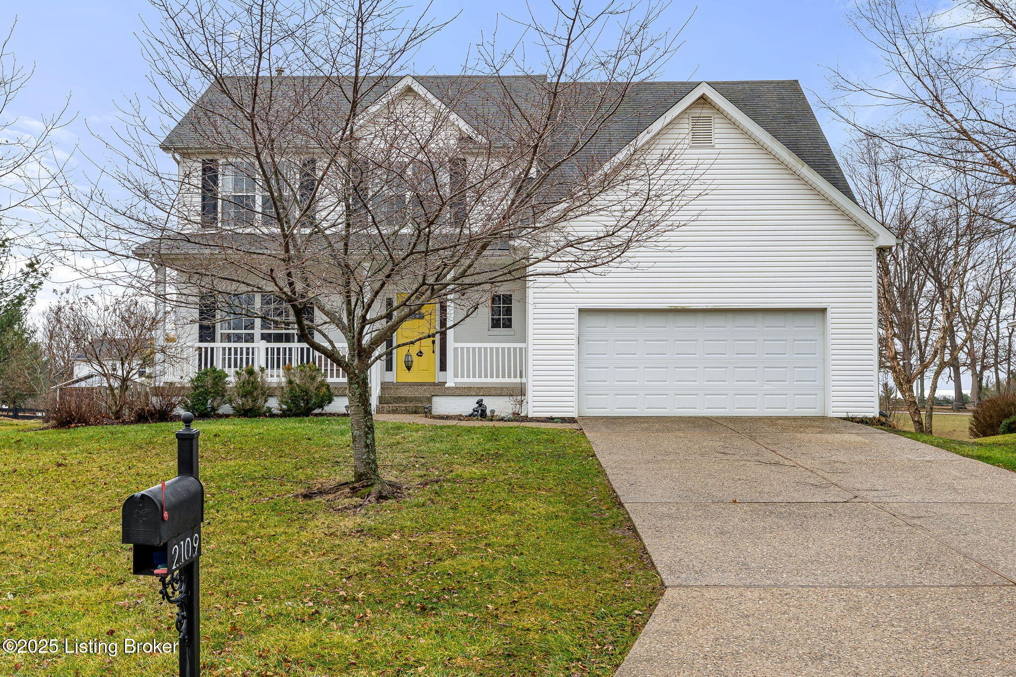 2109 Golfview Ct Property Photo 1