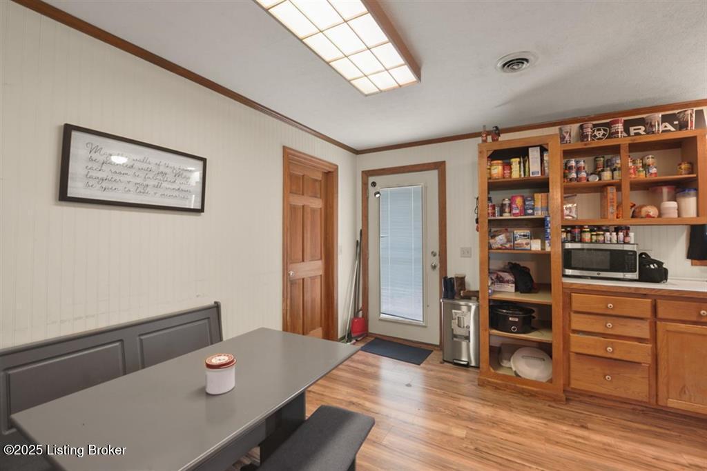 663 Bishop Rd Property Photo 11