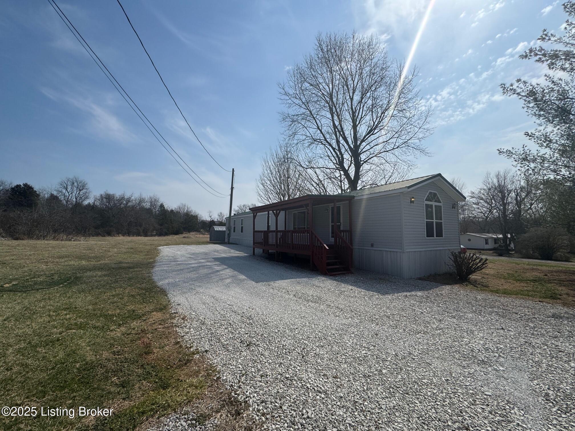 2050 New Highland Church Rd Property Photo 1
