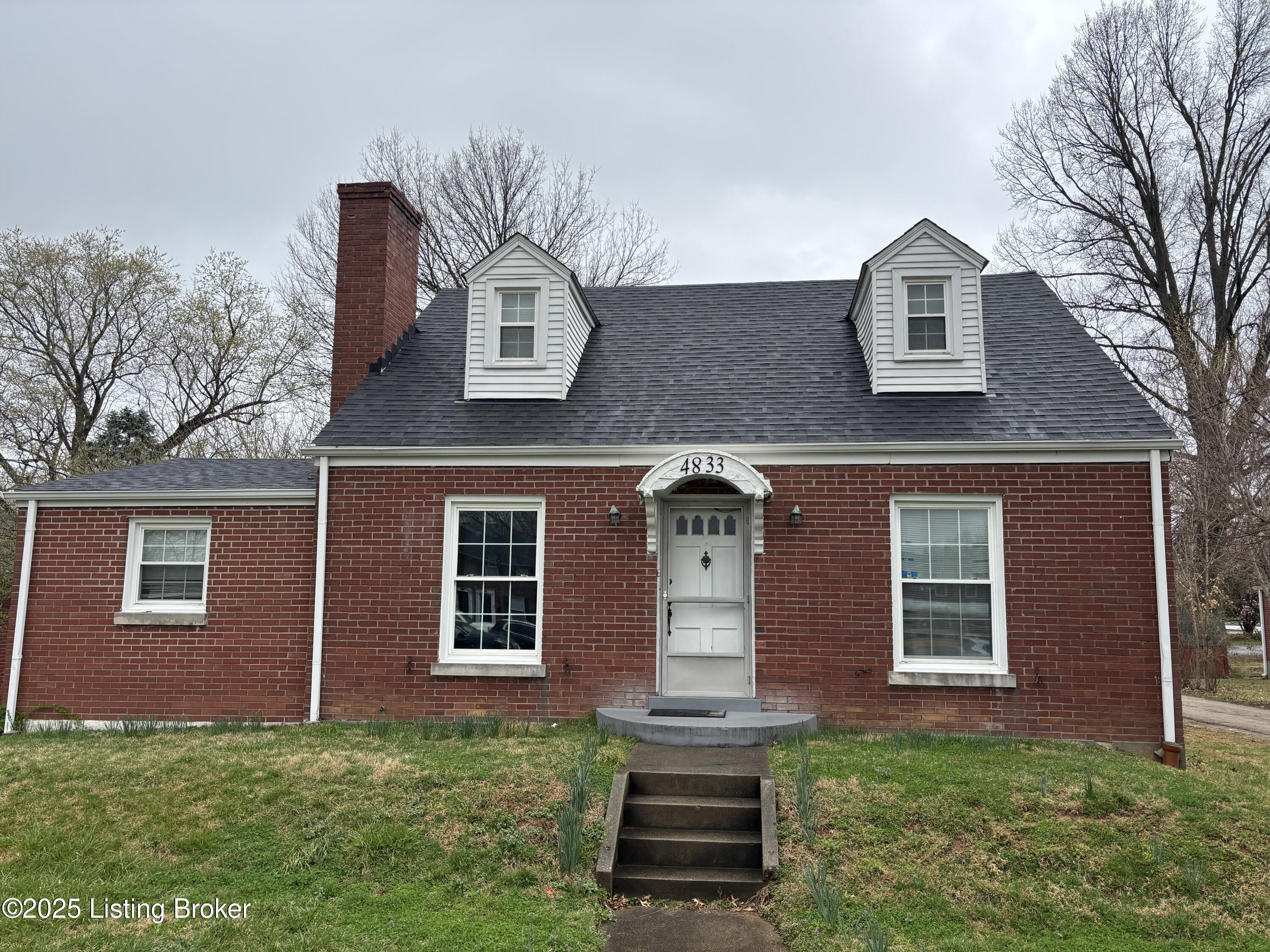 4833 Westport Rd Property Photo 1